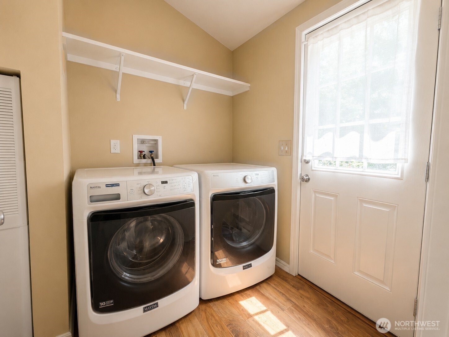 1611 E North Bay Road Property Photo 20