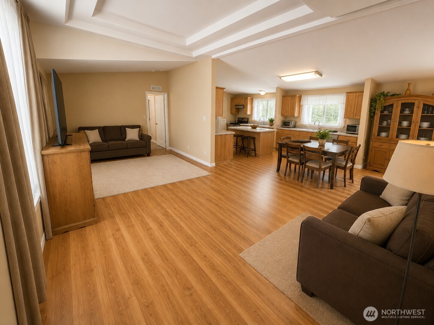 1611 E North Bay Road Property Photo 21
