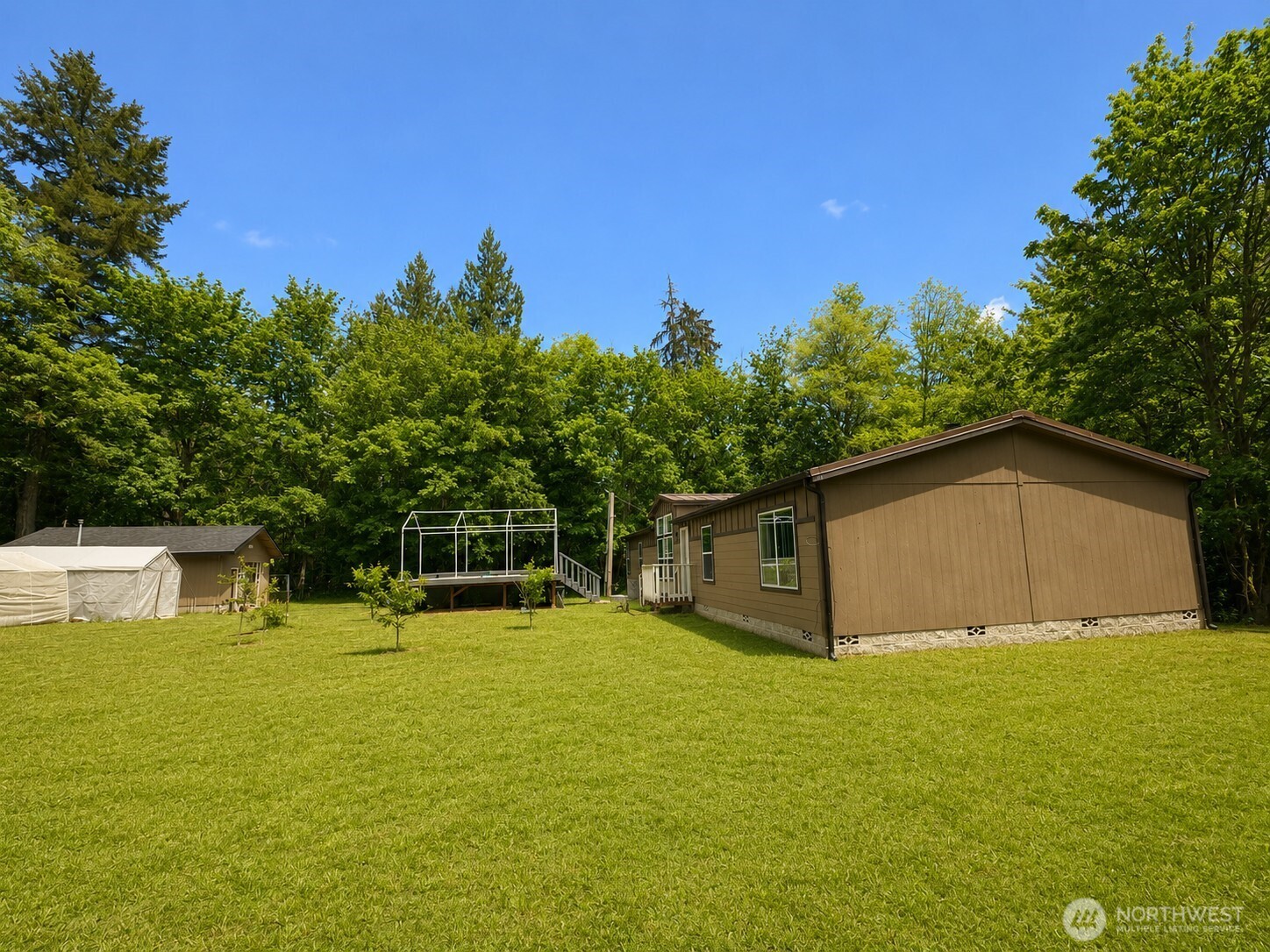 1611 E North Bay Road Property Photo 25
