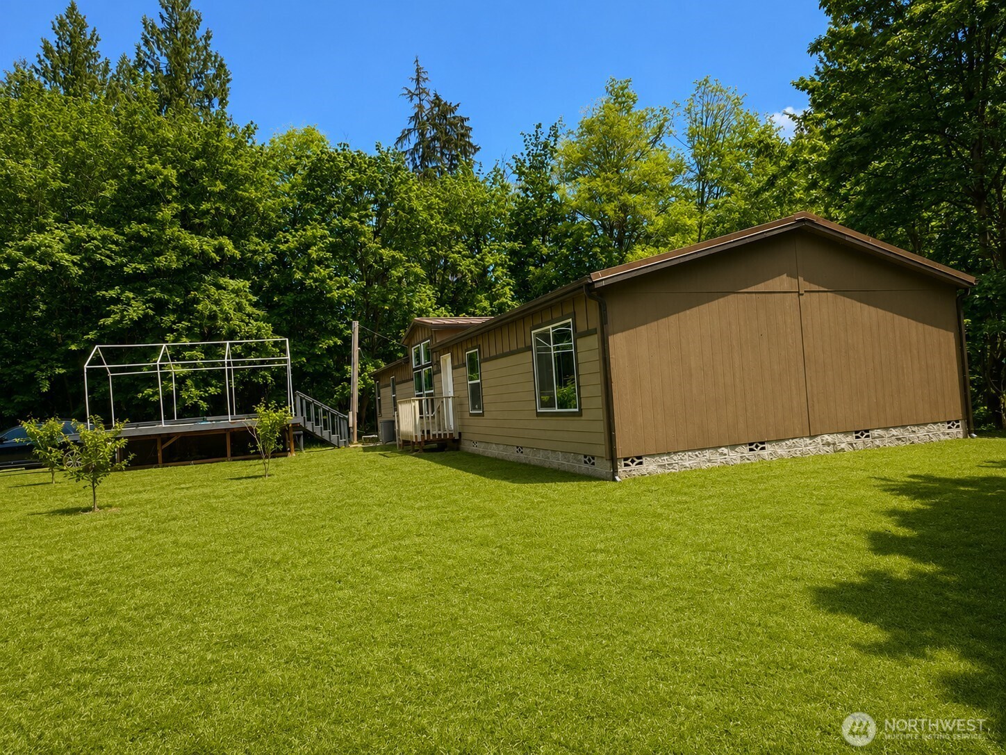 1611 E North Bay Road Property Photo 28
