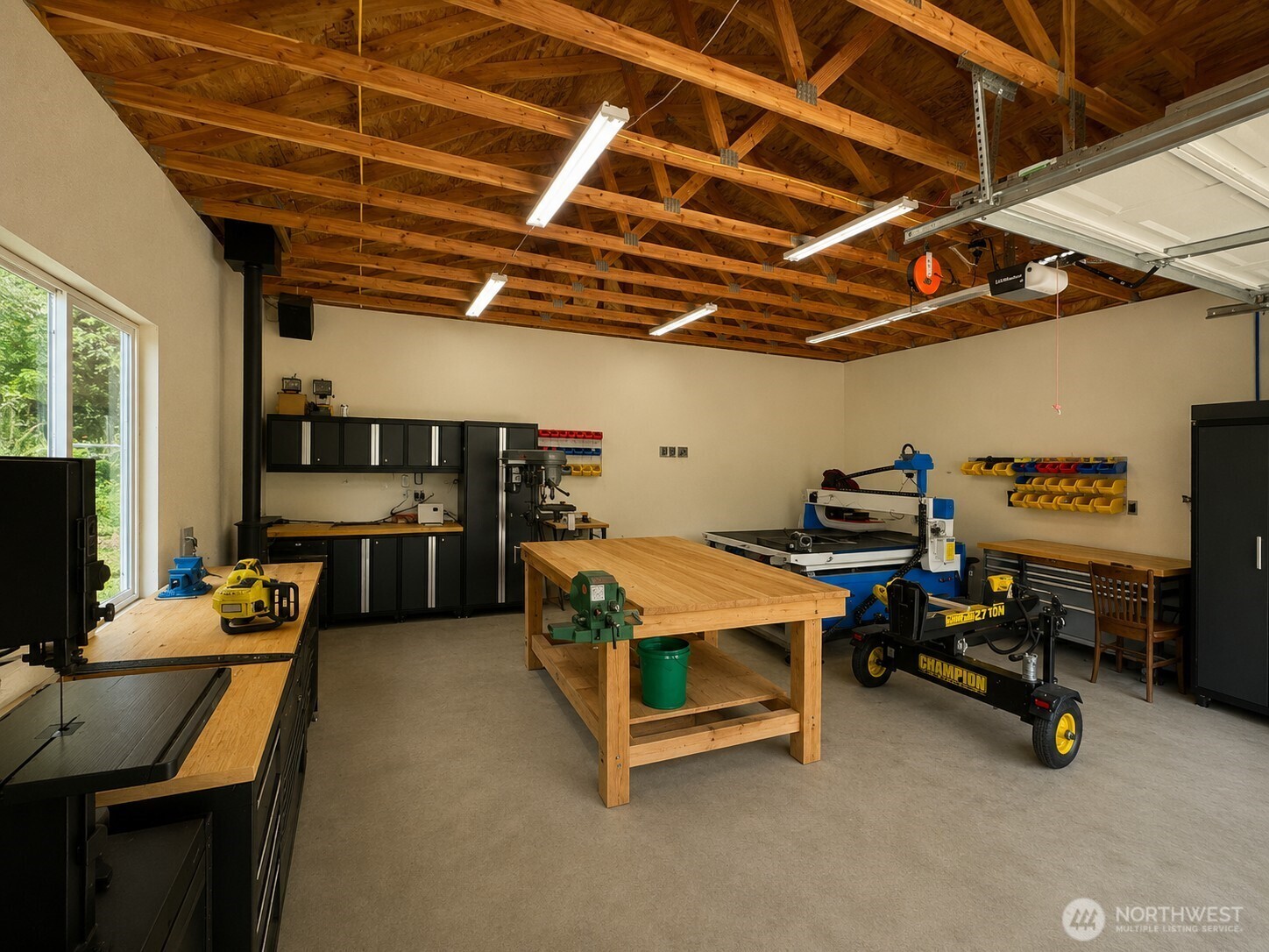1611 E North Bay Road Property Photo 31