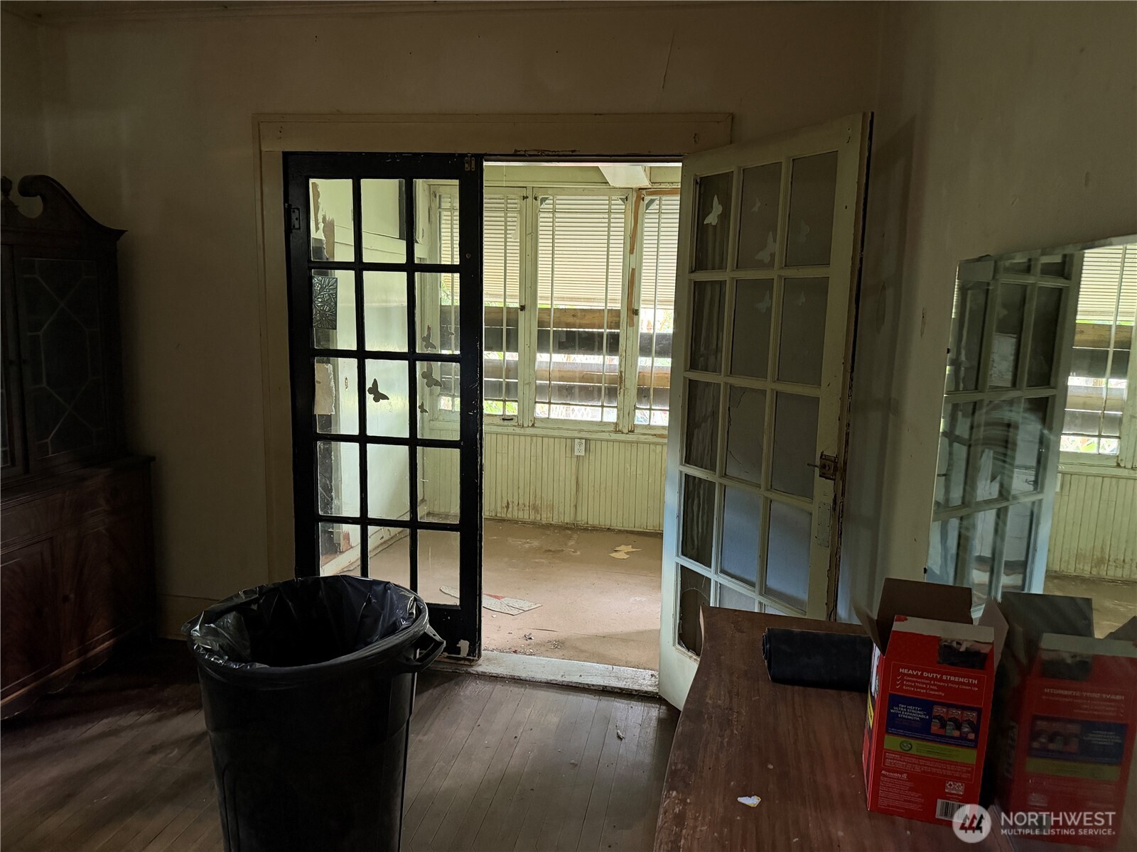212 Ash Street Property Photo 3
