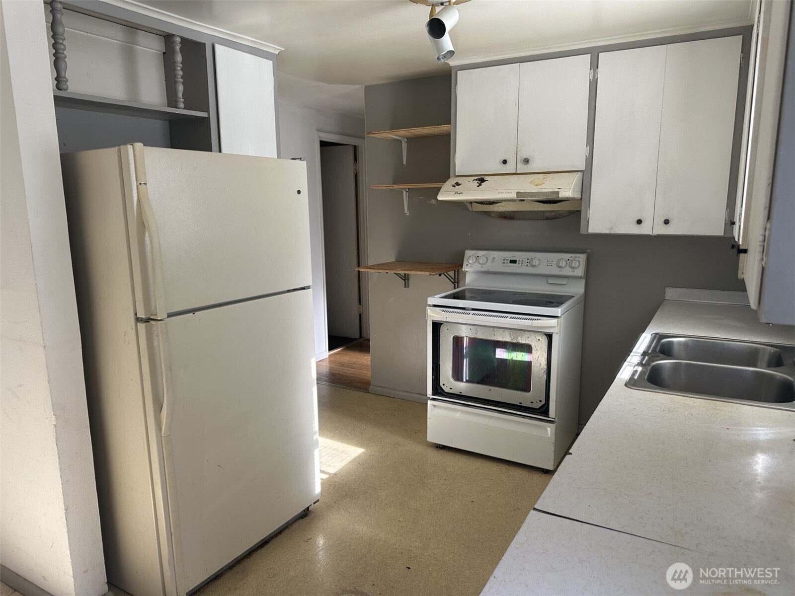 15833 15th Avenue Property Photo 8