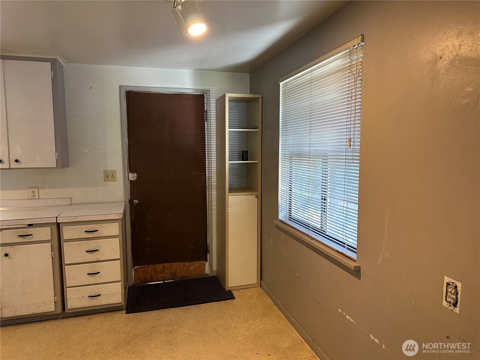 15833 15th Avenue Property Photo 9