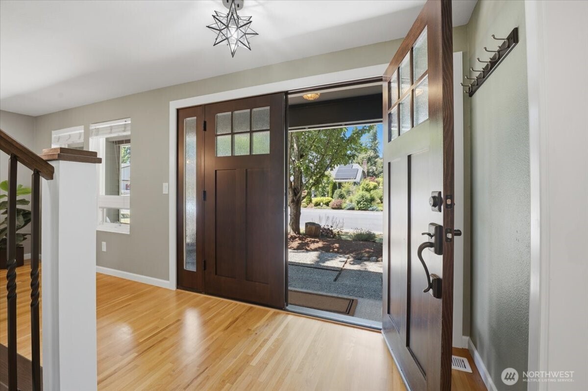 6220 145th Avenue Property Photo 4