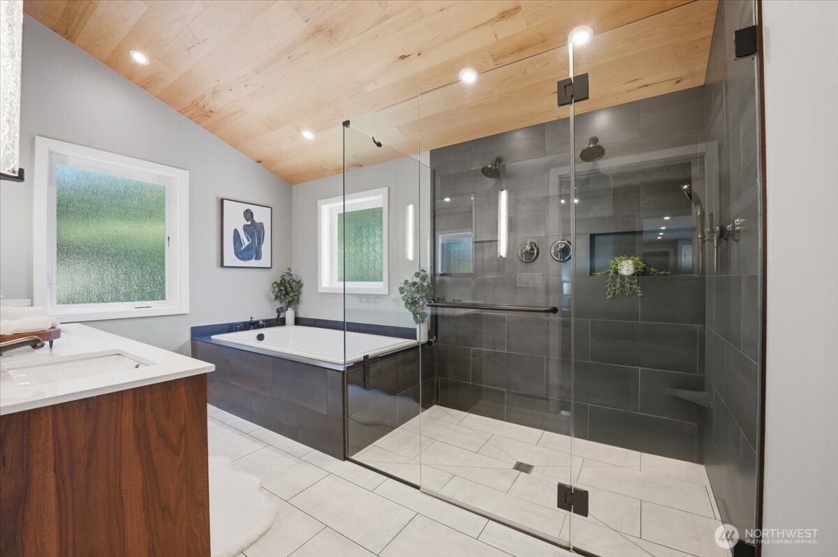 6220 145th Avenue Property Photo 23