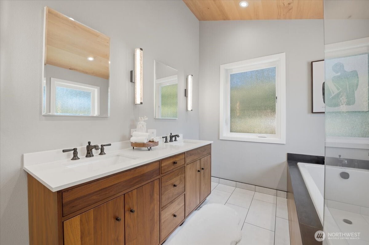 6220 145th Avenue Property Photo 24