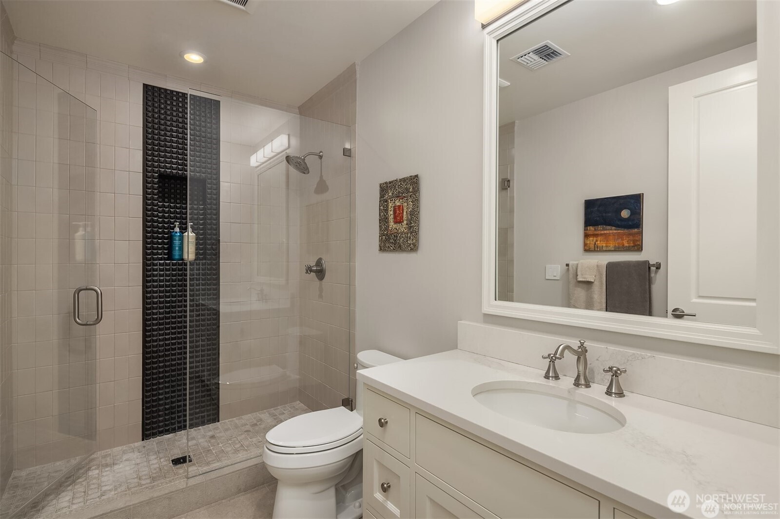 2409 Evergreen Point Road Property Photo 18