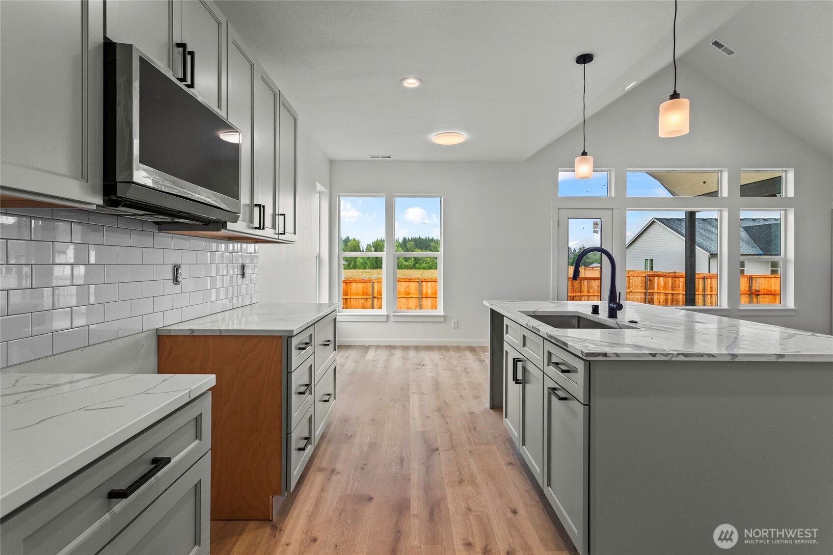 260 Eminence Avenue Property Photo 3