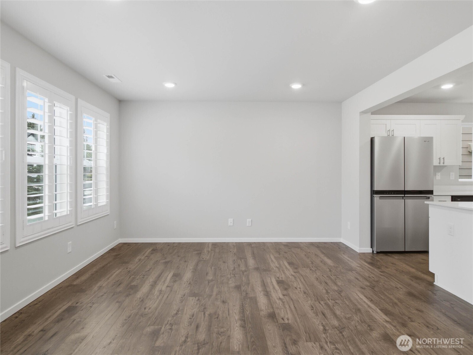4252 Savannah Loop Property Photo 4