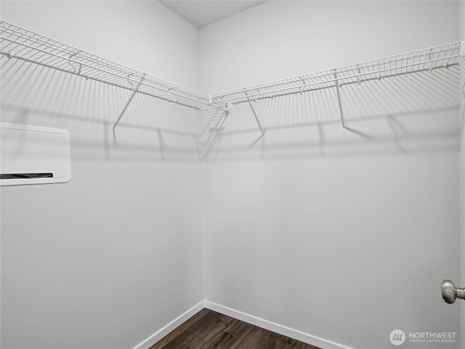 4252 Savannah Loop Property Photo 18