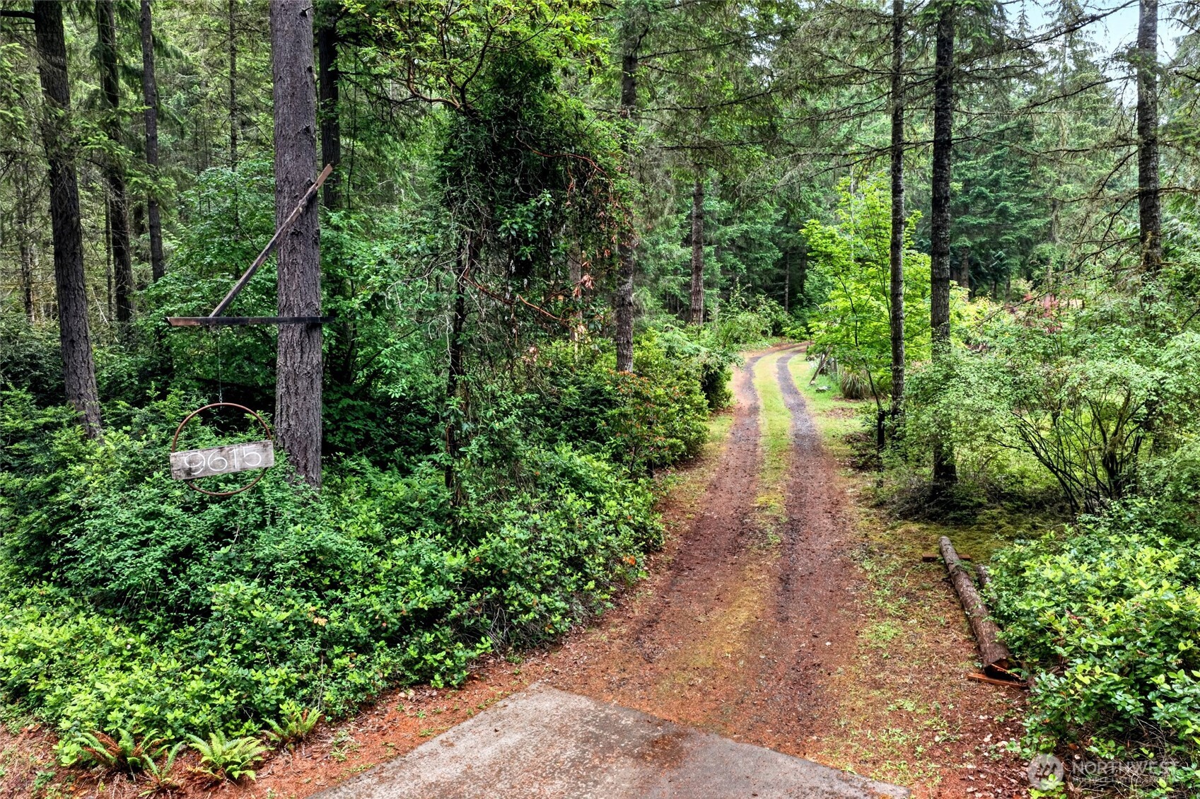 9615 Otso Point Road Property Photo 3