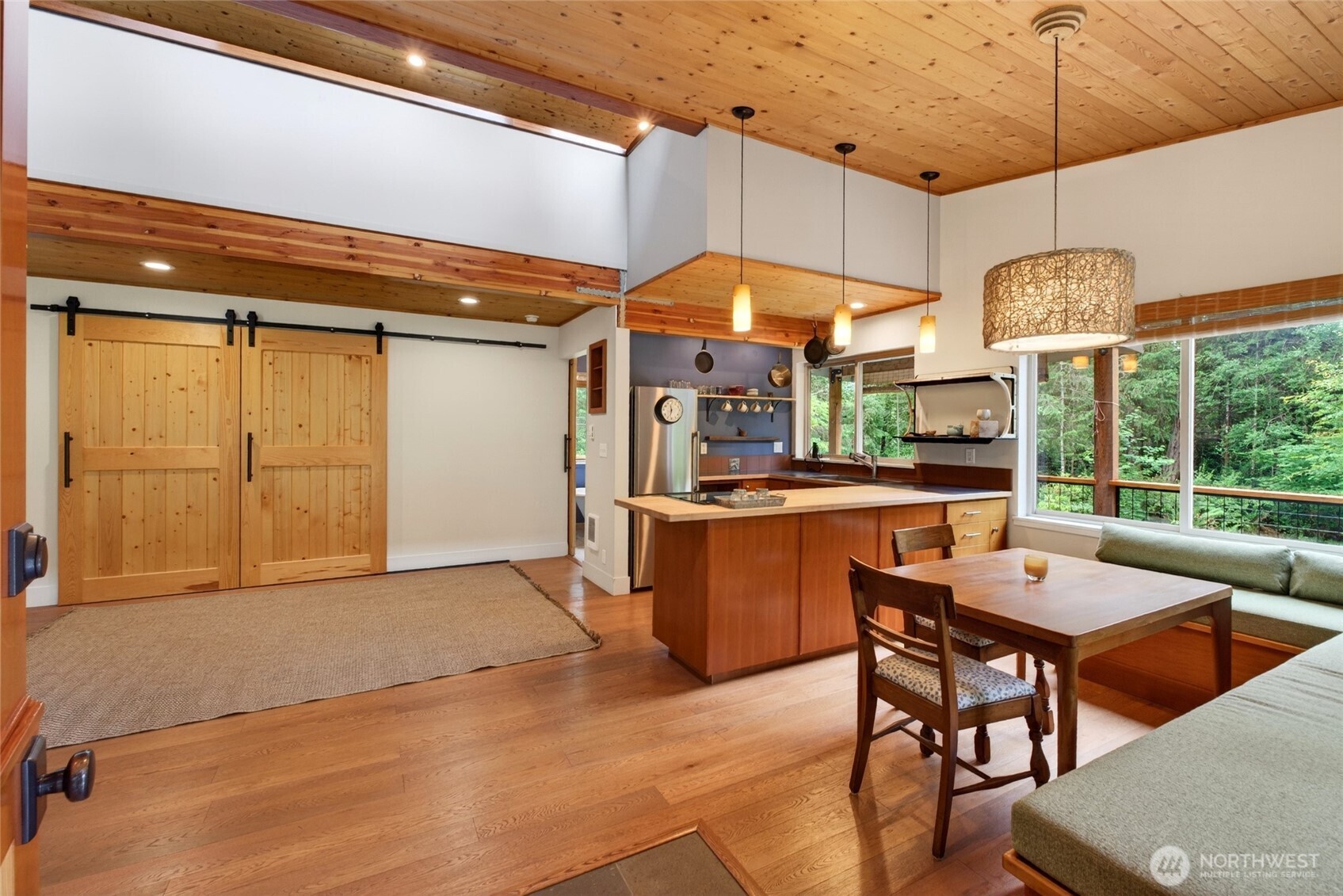 9615 Otso Point Road Property Photo 7