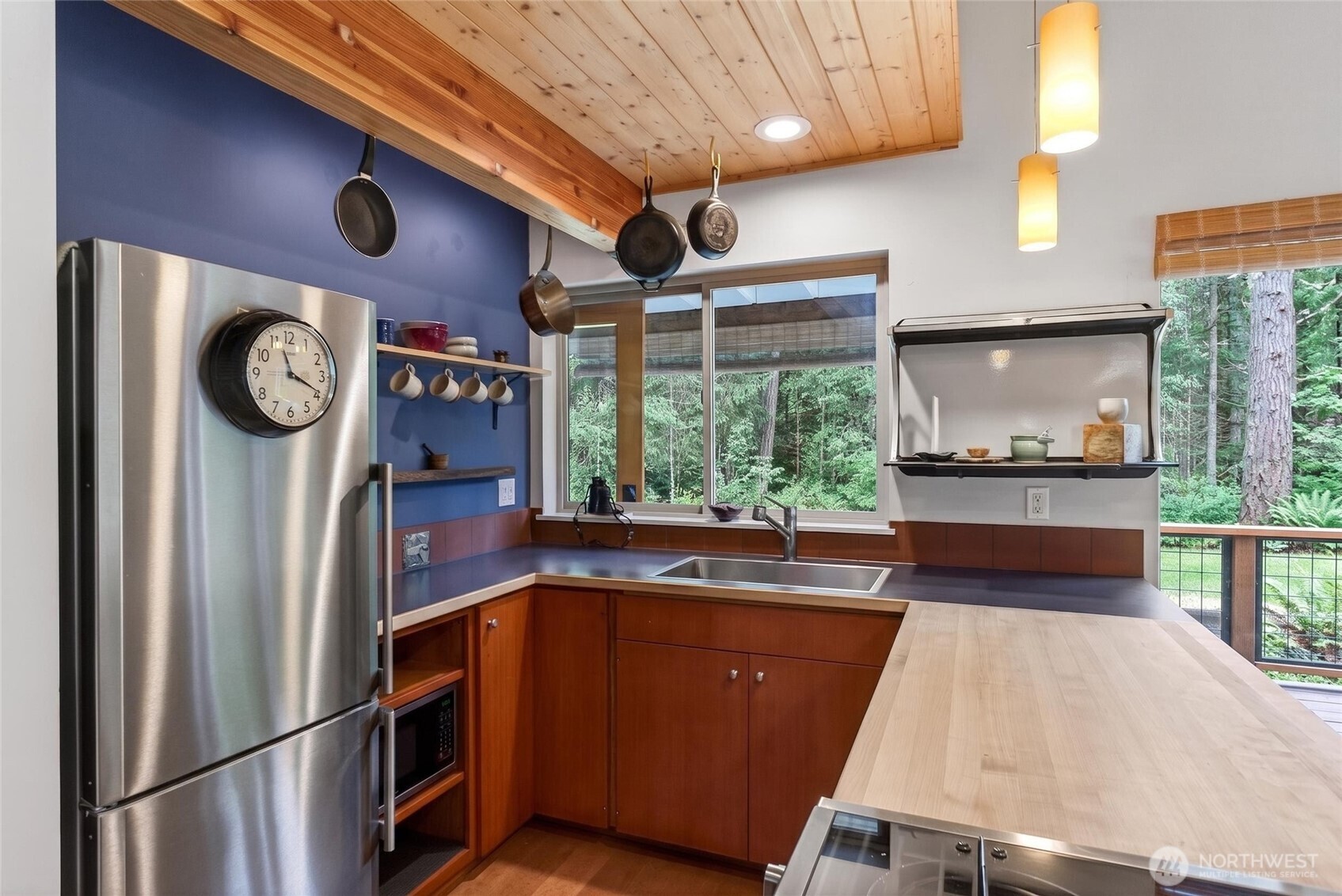 9615 Otso Point Road Property Photo 8