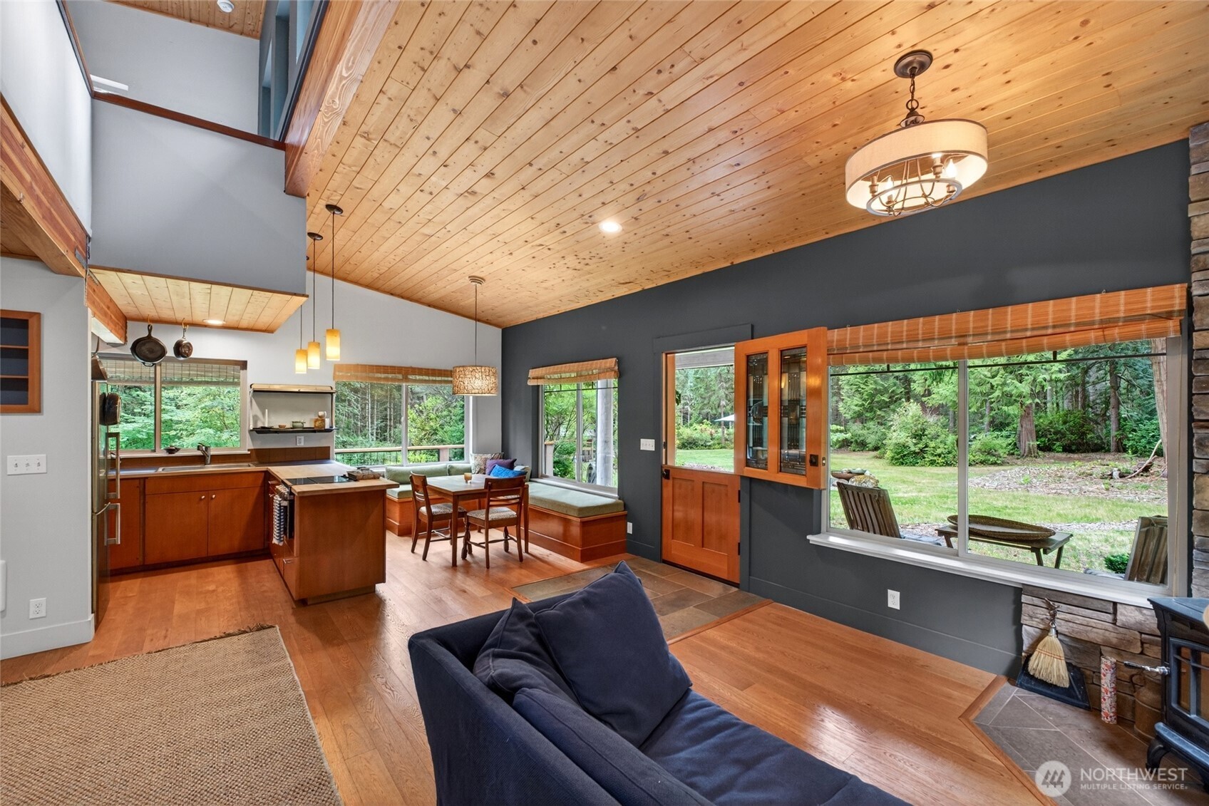 9615 Otso Point Road Property Photo 11