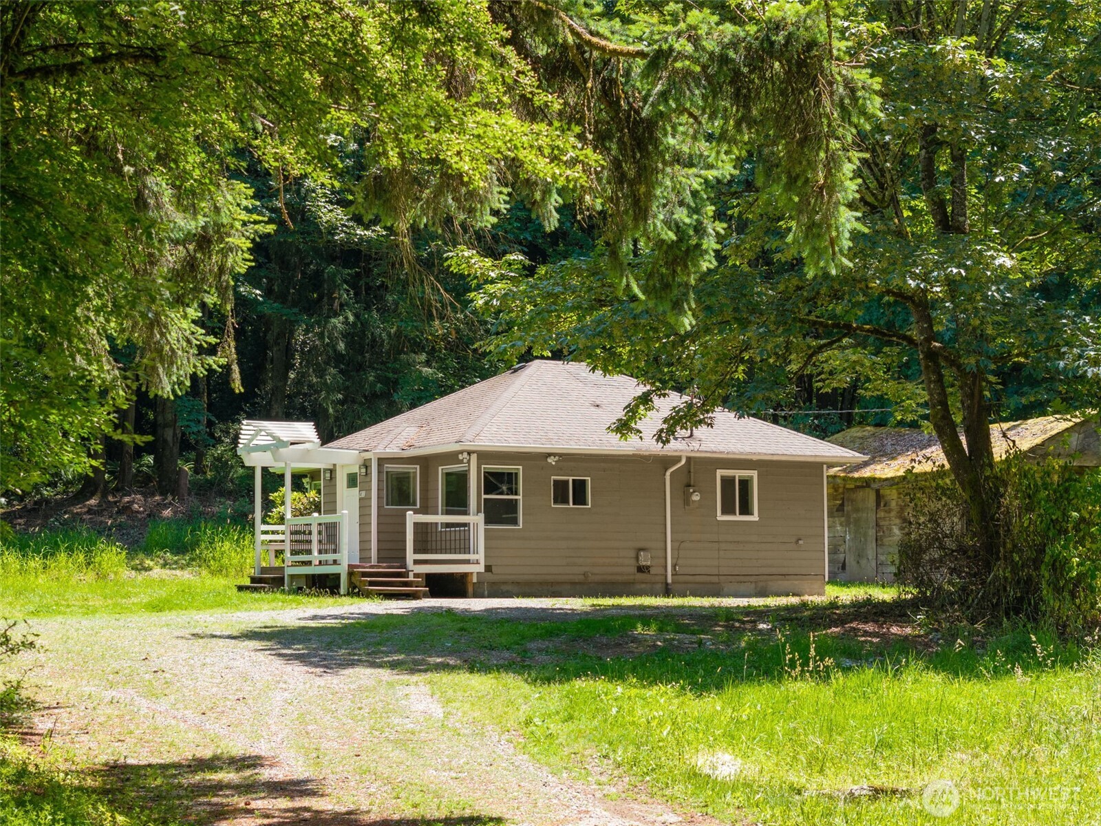 2703 25th Street Property Photo 5