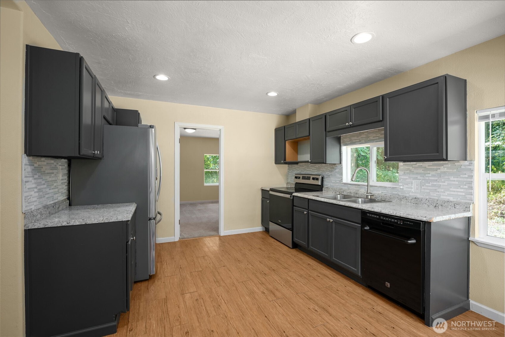 2703 25th Street Property Photo 10