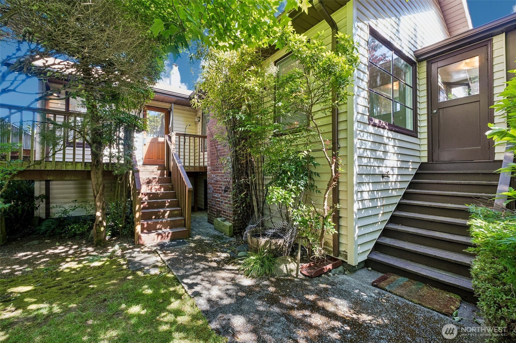 8812 Dibble Avenue Property Photo 3