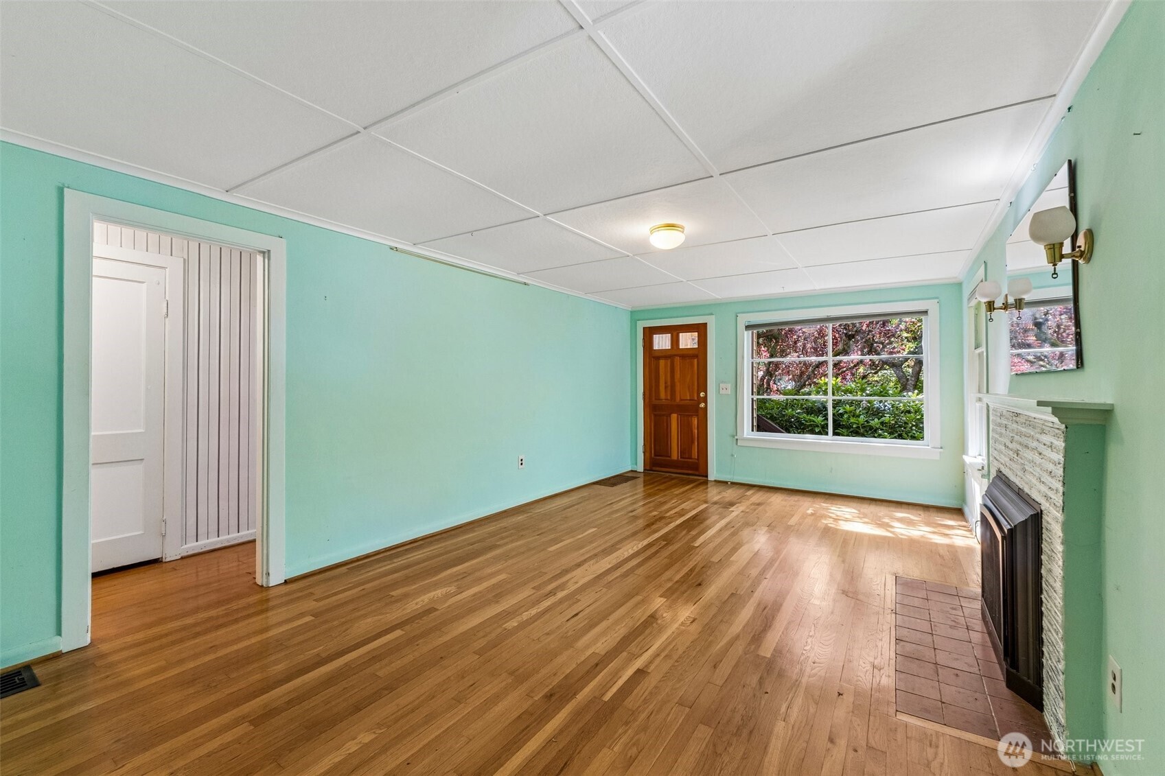 8812 Dibble Avenue Property Photo 7