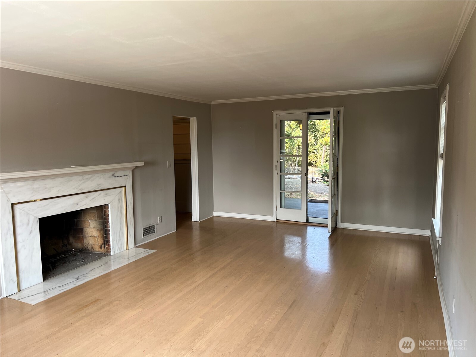 2612 W Galer Street Property Photo 13