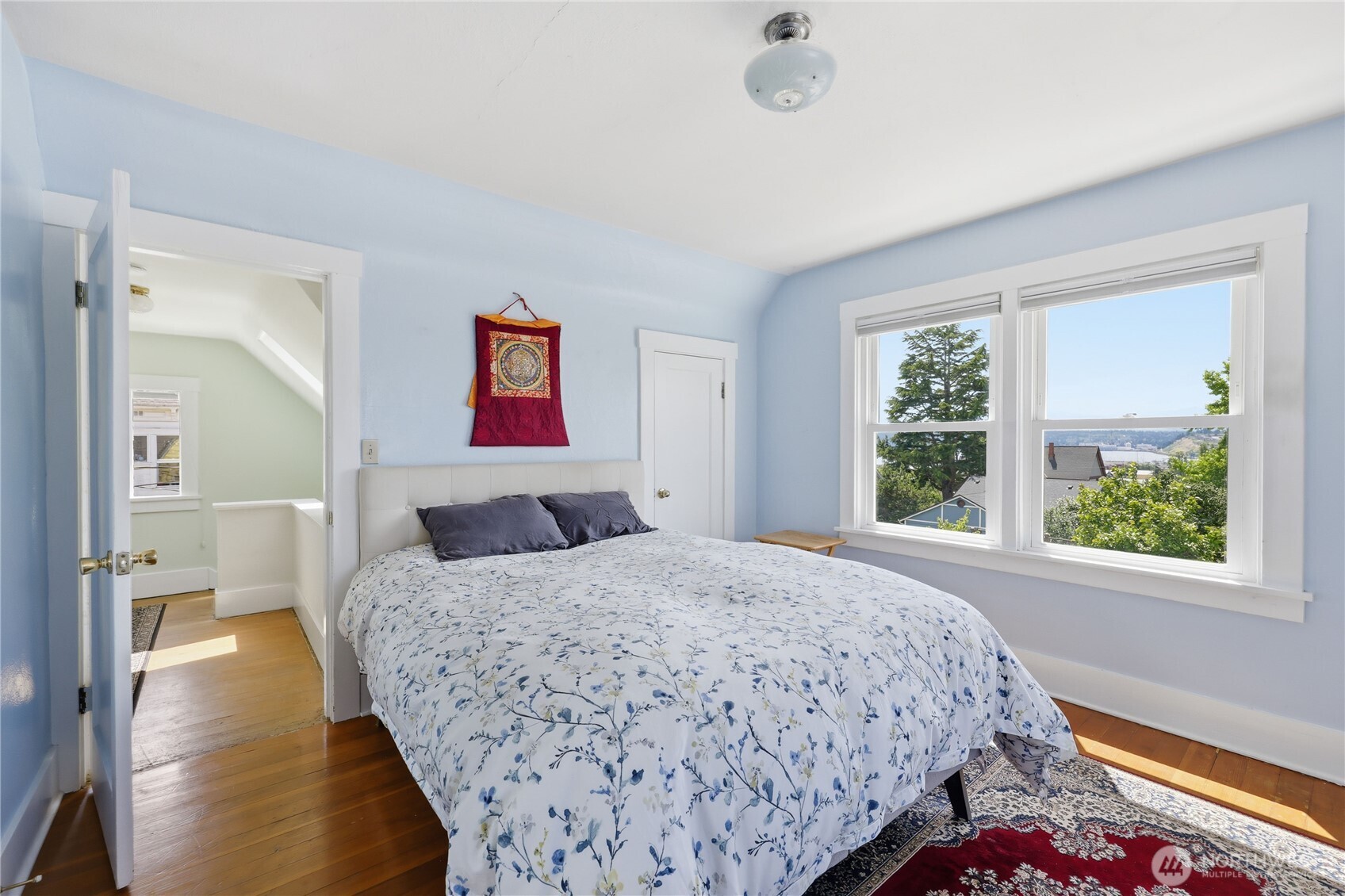 425 Walker Street Property Photo 18
