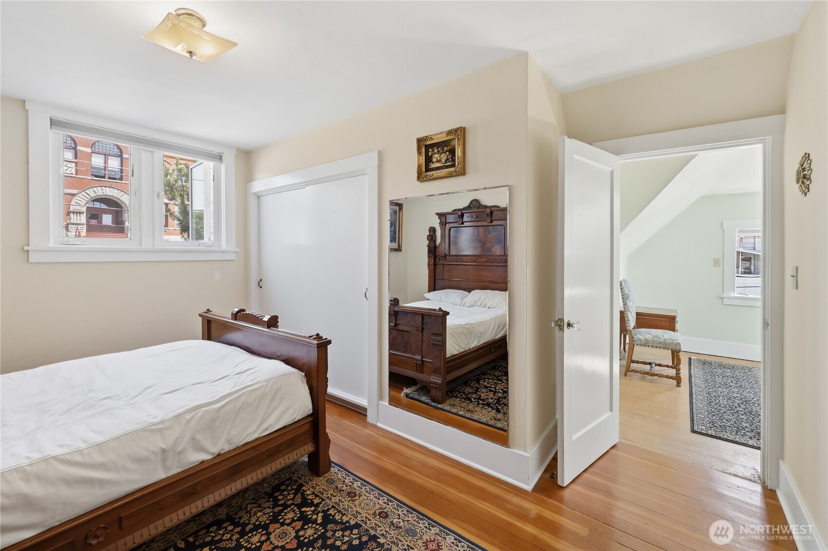 425 Walker Street Property Photo 21