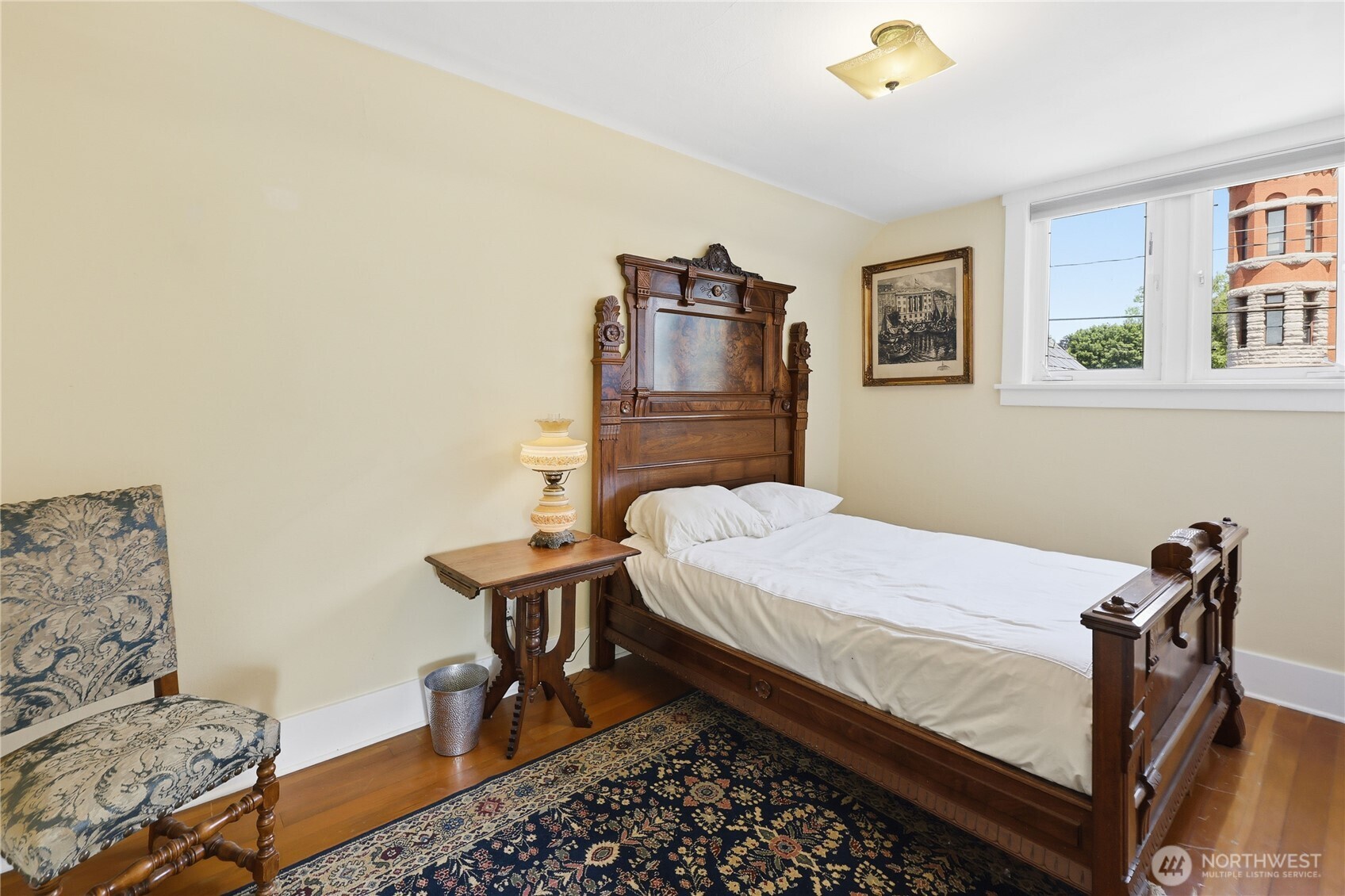 425 Walker Street Property Photo 22
