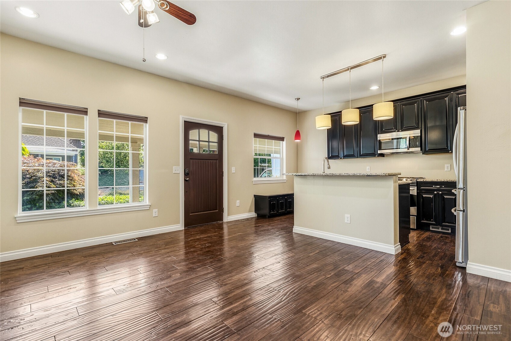 1031 Bonnie Brae Street Property Photo 3