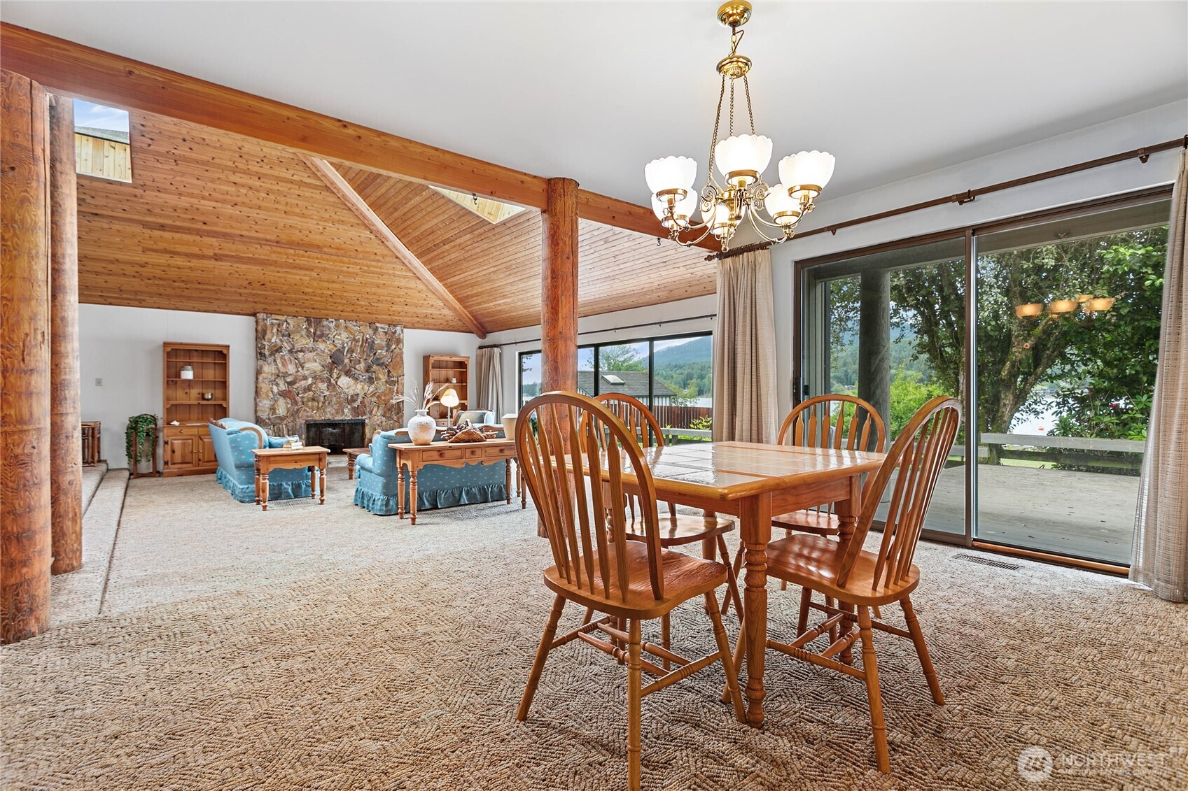 859 E Lake Samish Drive Property Photo 9