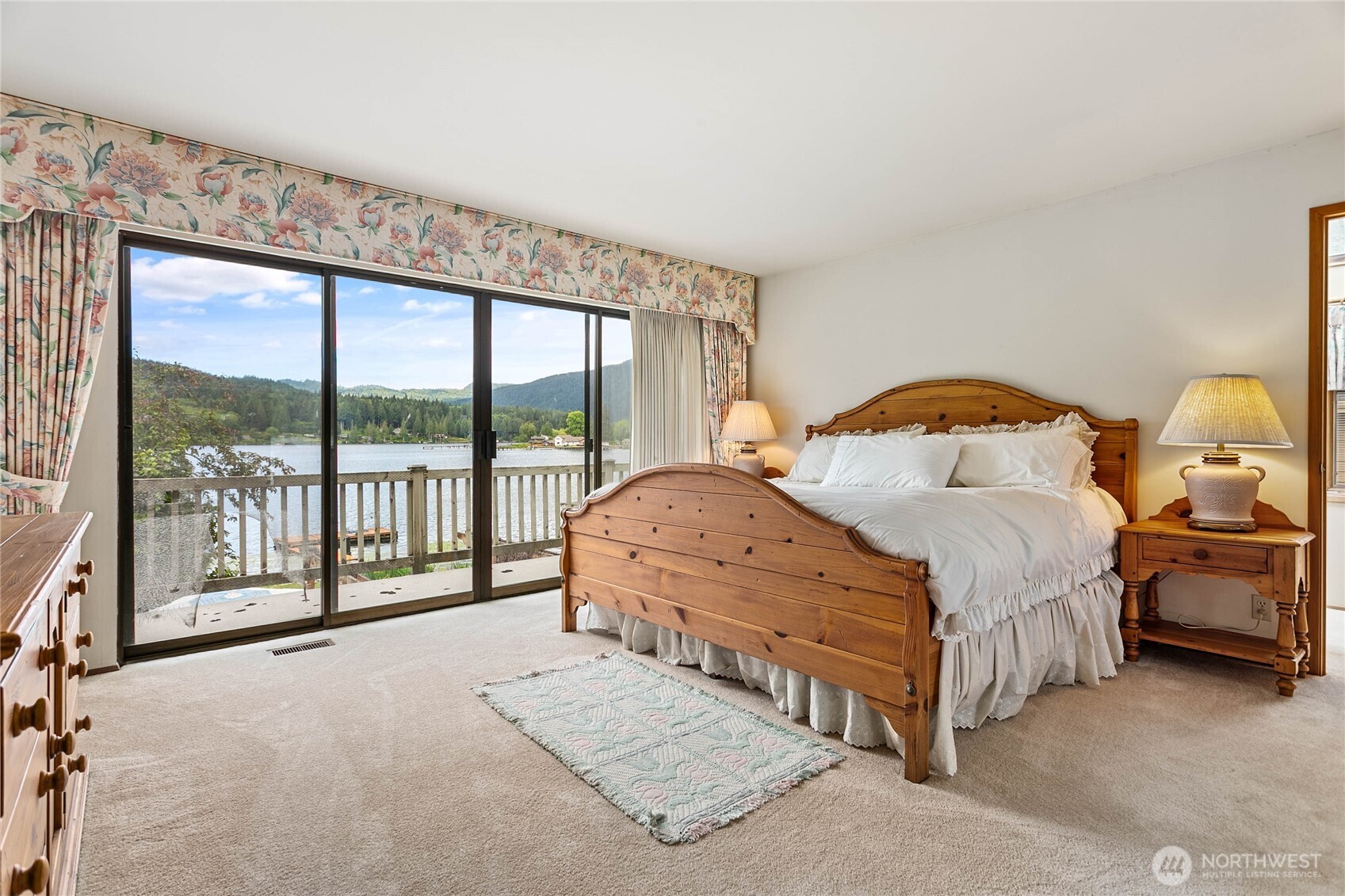 859 E Lake Samish Drive Property Photo 27