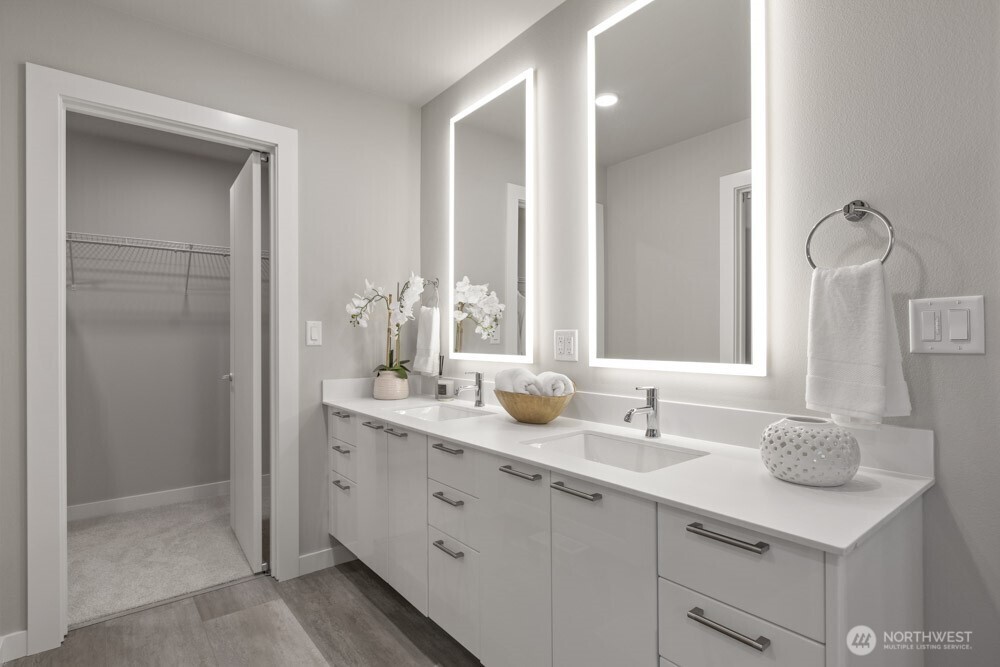 13820 17th Avenue 82 Property Photo 6