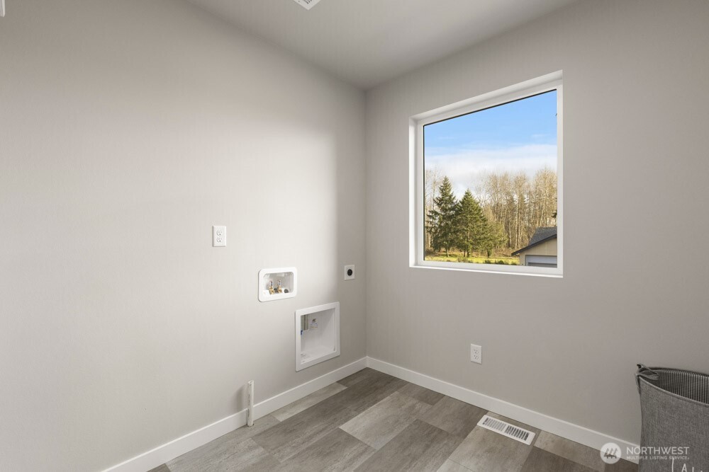13820 17th Avenue 82 Property Photo 16