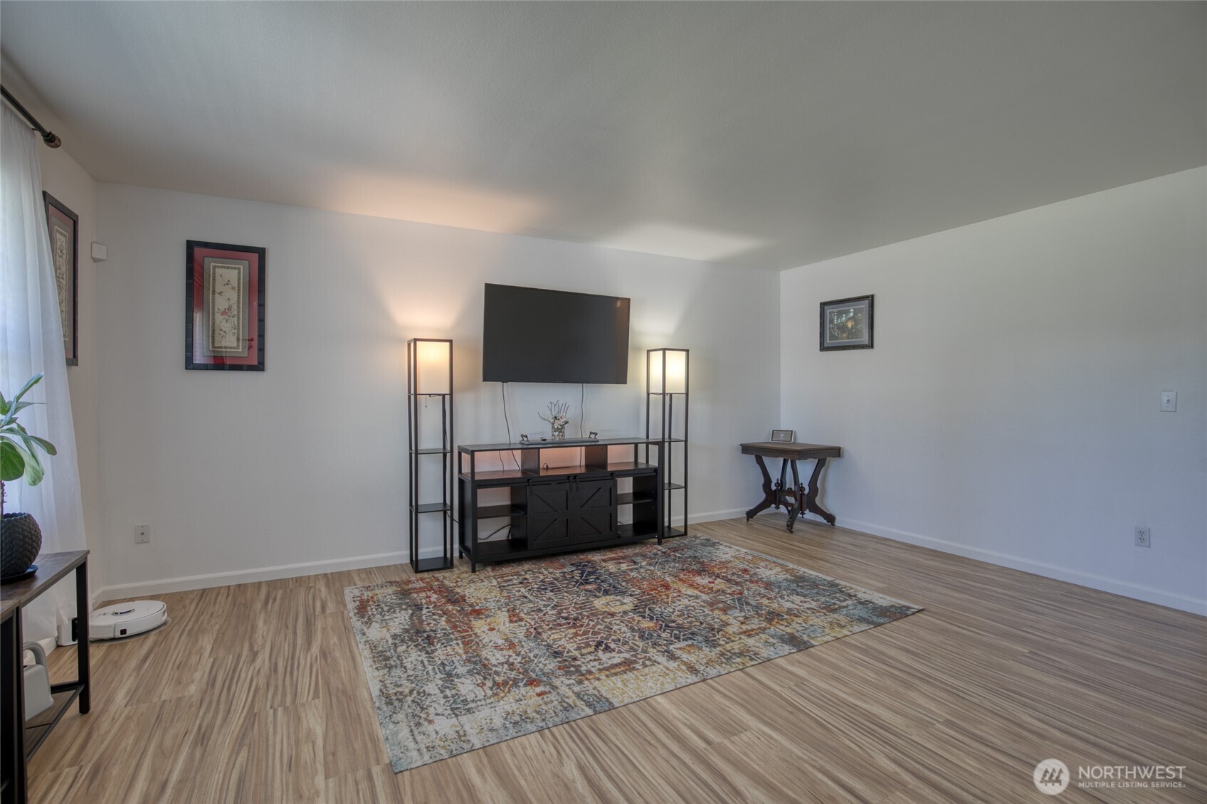 1205 S Evans Property Photo 7