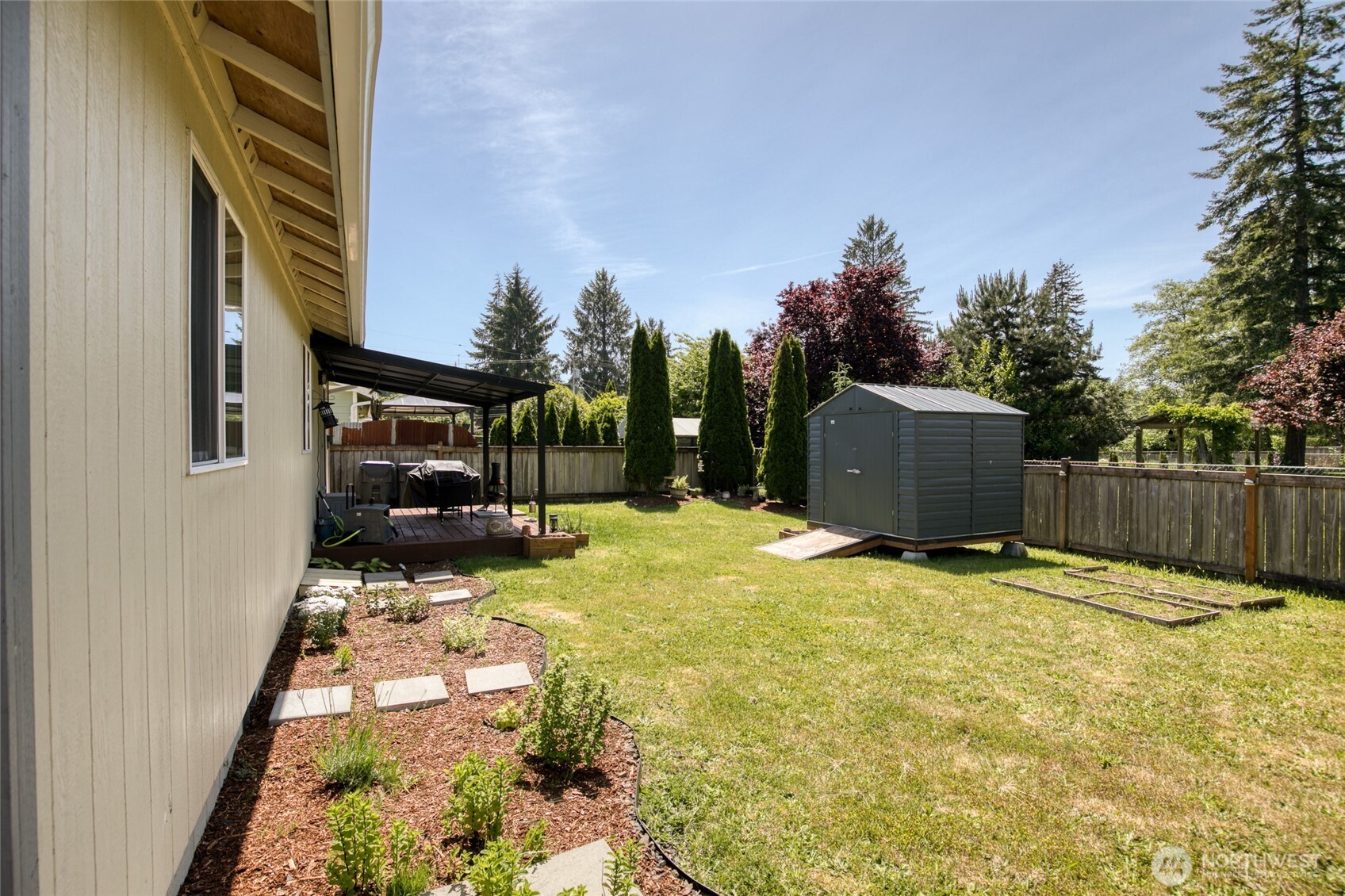 1205 S Evans Property Photo 27
