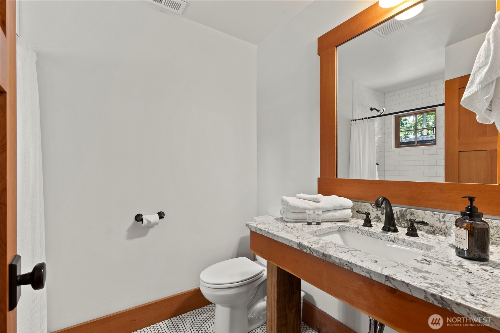 51 Columbine Court Property Photo 17