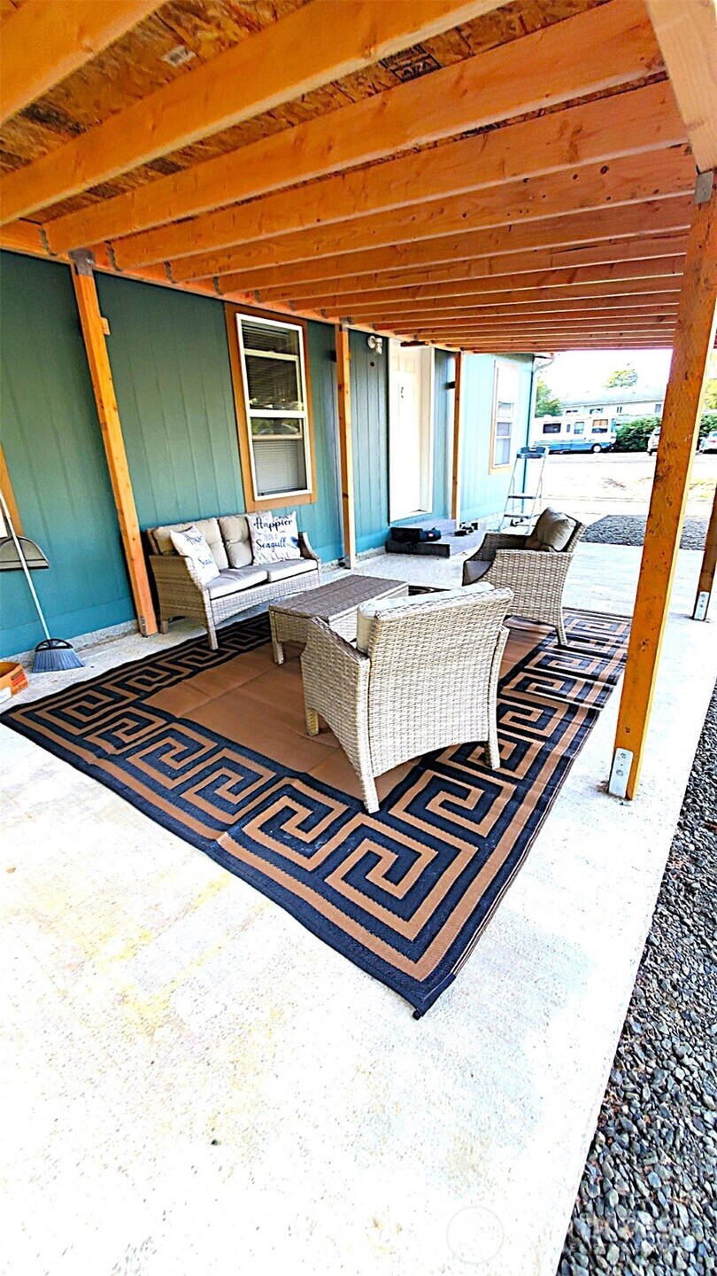 601 Veterans Avenue Property Photo 4