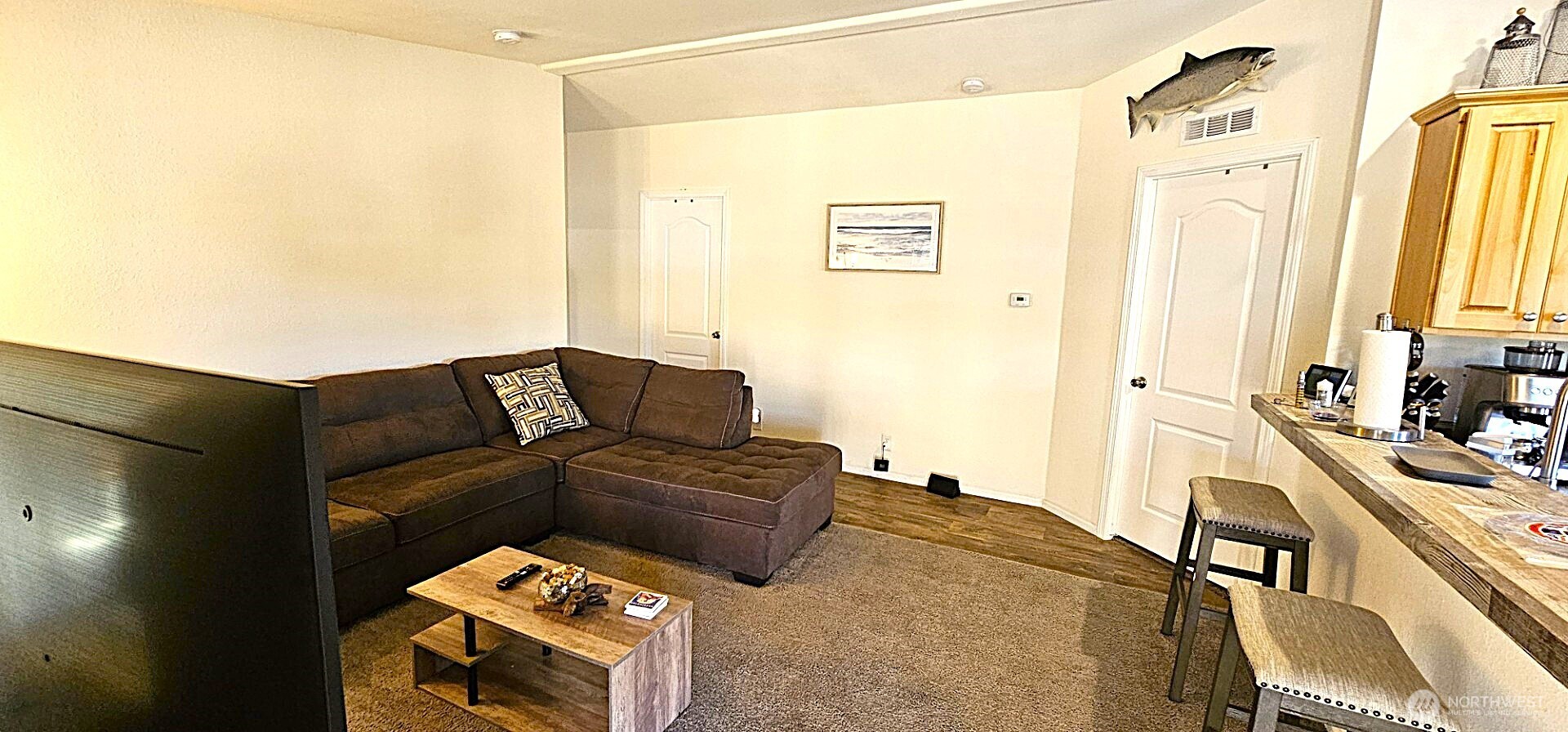 601 Veterans Avenue Property Photo 15