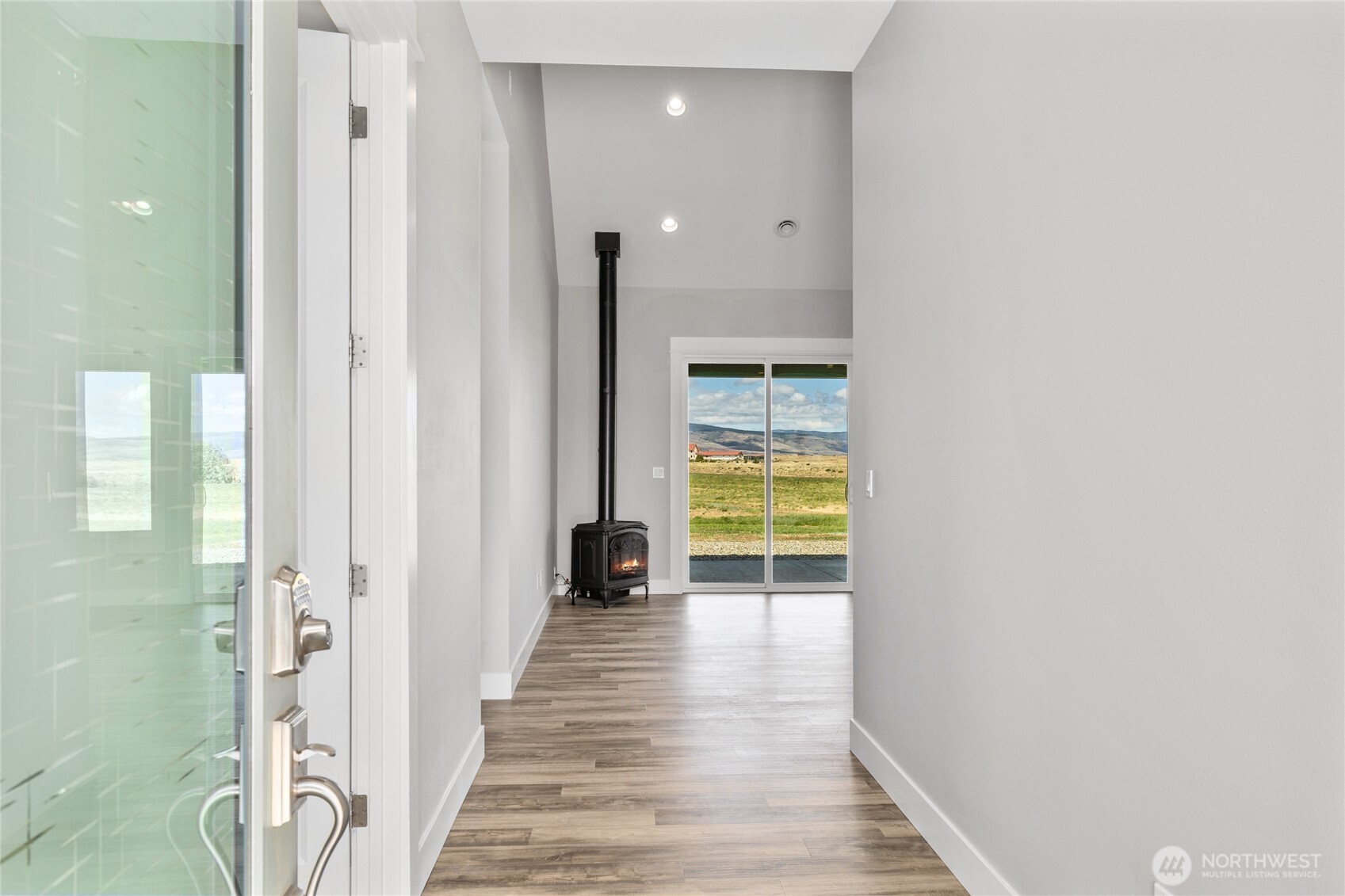 1630 Bitterbrush Drive Property Photo 12