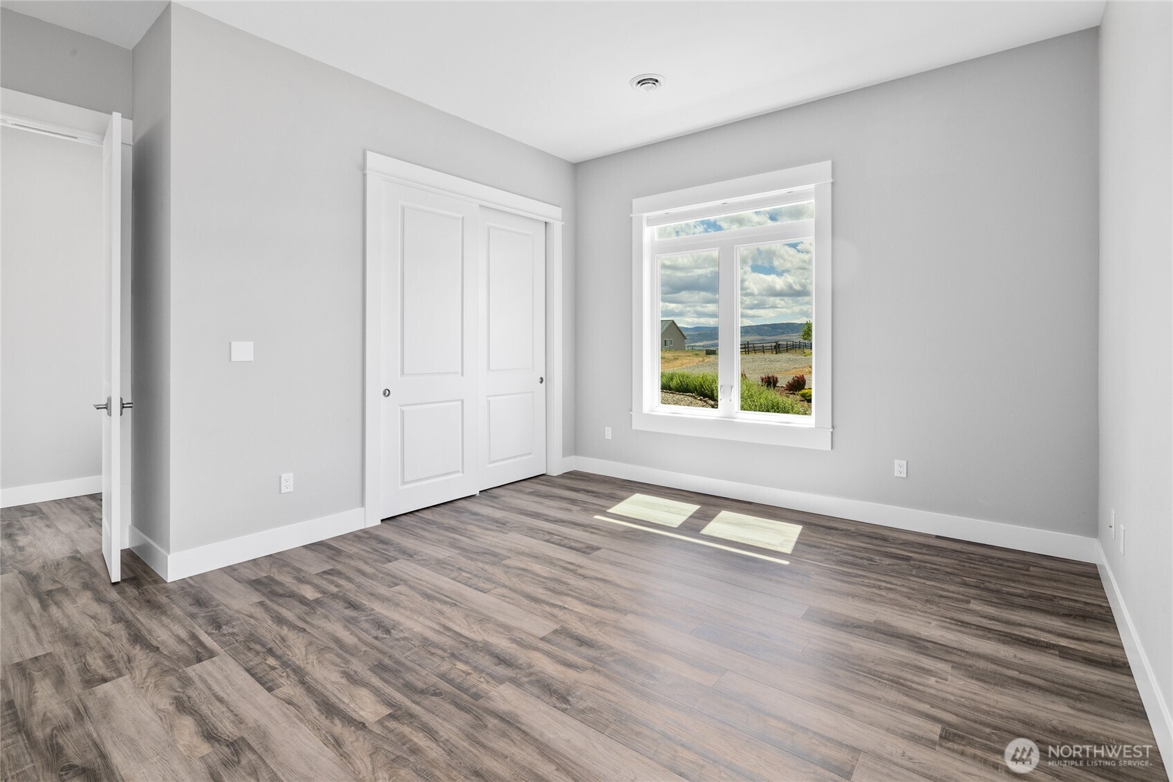 1630 Bitterbrush Drive Property Photo 13