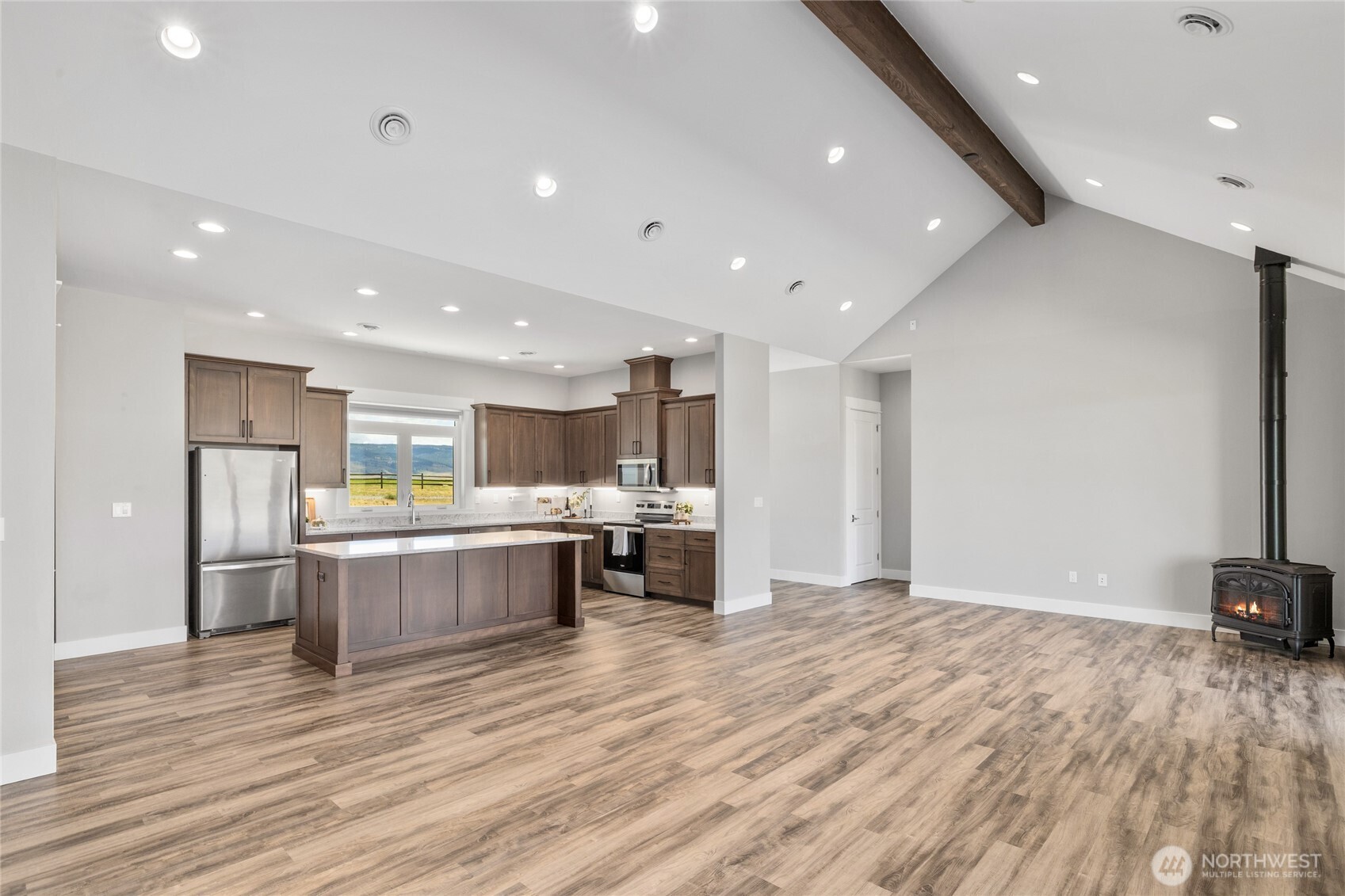 1630 Bitterbrush Drive Property Photo 16