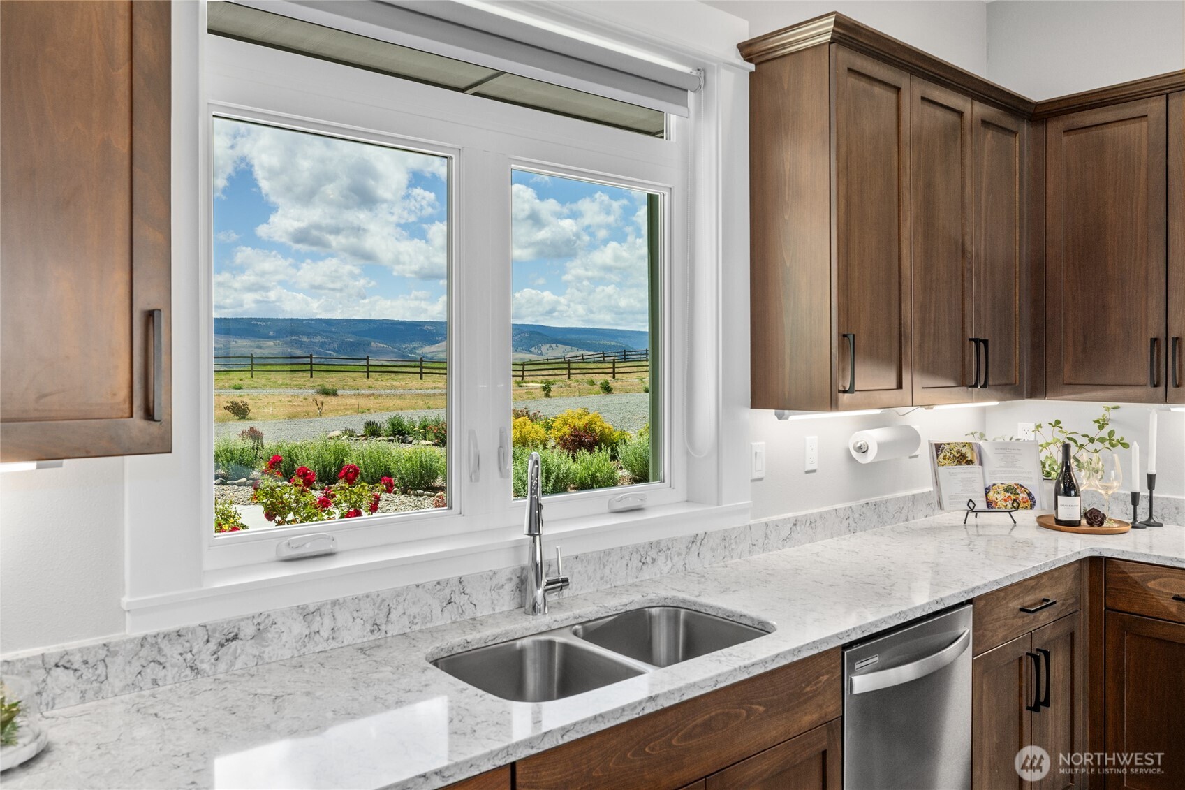 1630 Bitterbrush Drive Property Photo 19