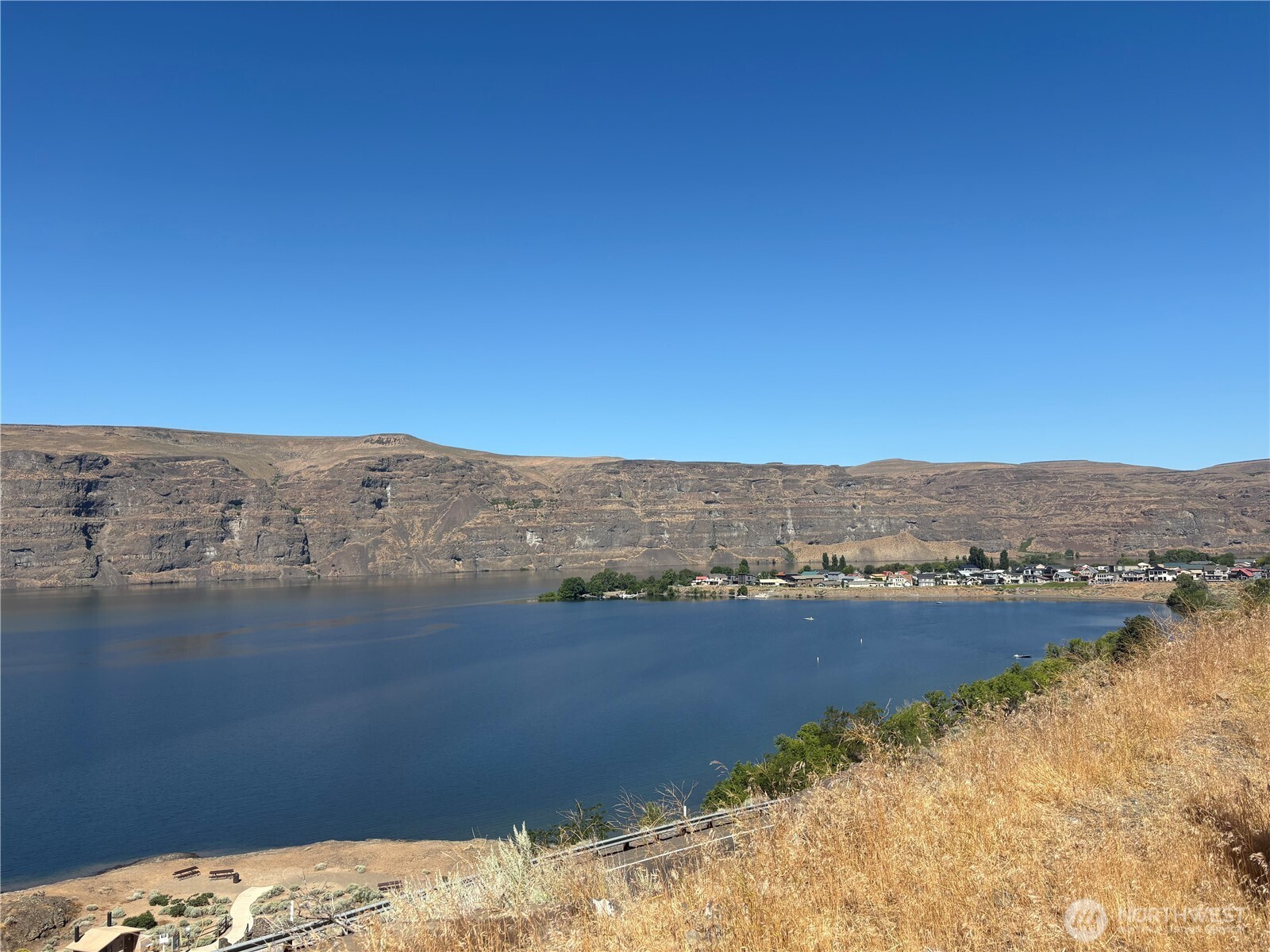 1422 Sw Sunland Road Property Photo 2