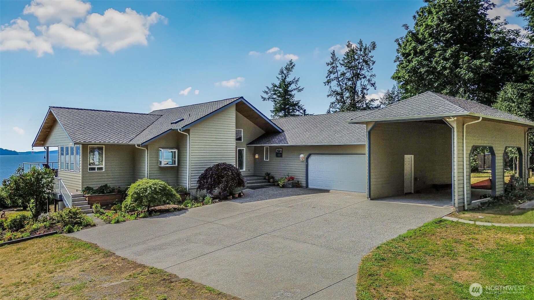 4098 S Camano Drive Property Photo 3