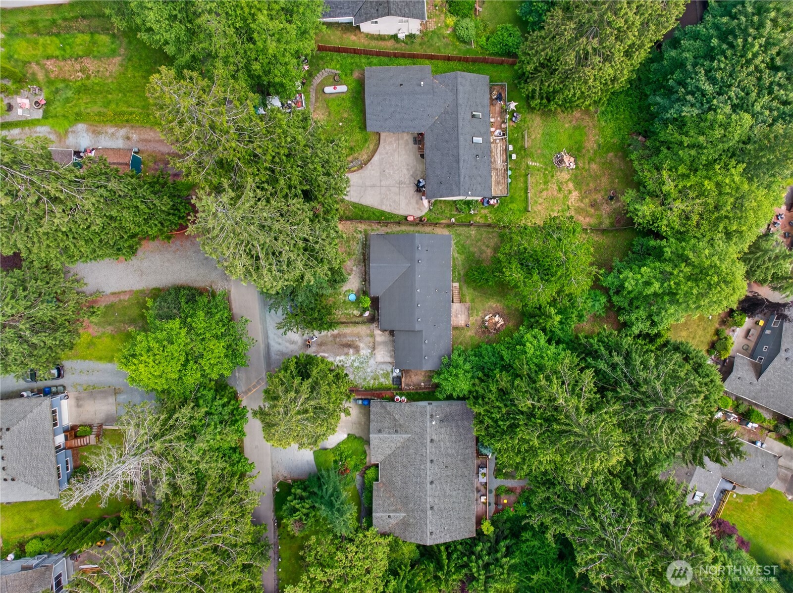744 Summerset Way Property Photo 29