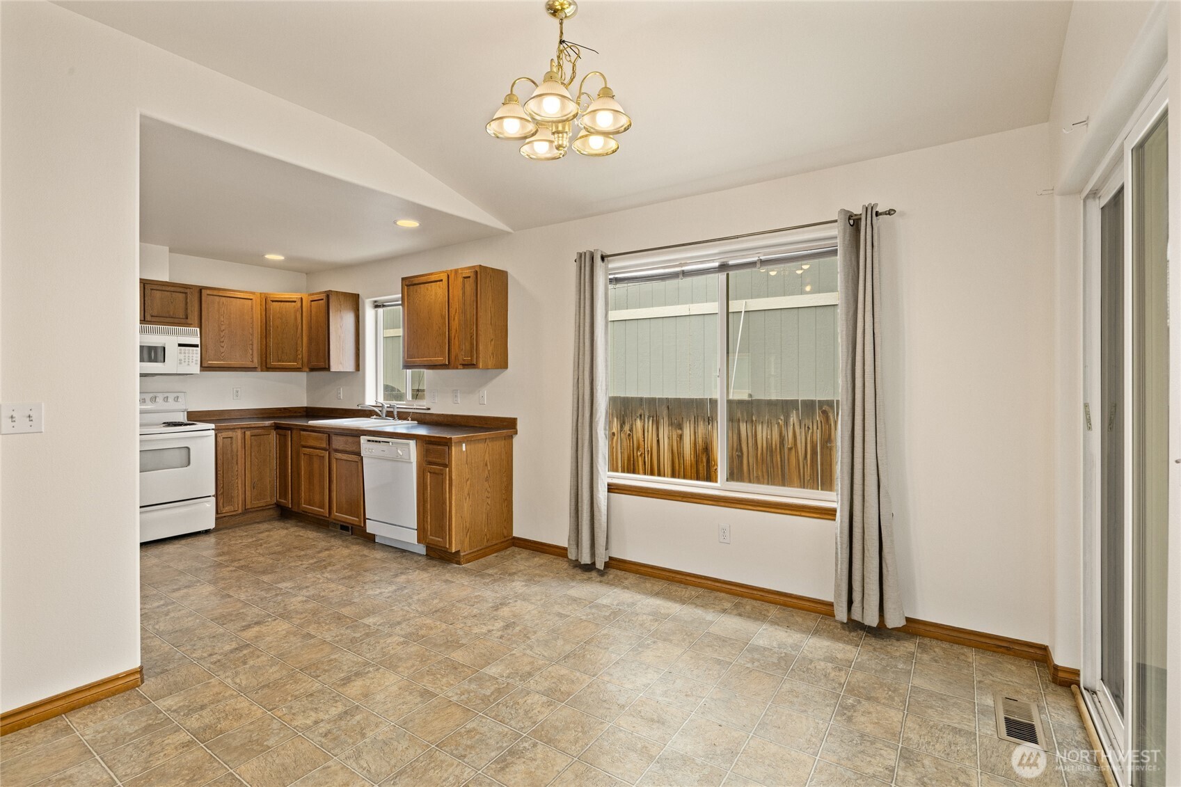 105 Joanna Place Property Photo 23