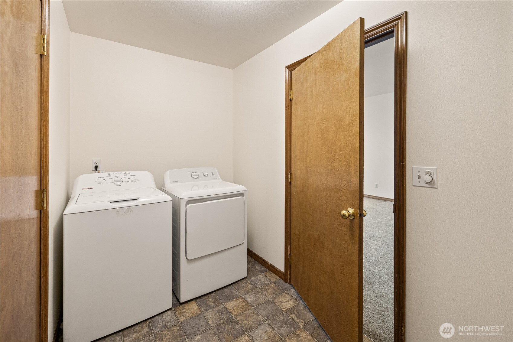 105 Joanna Place Property Photo 35