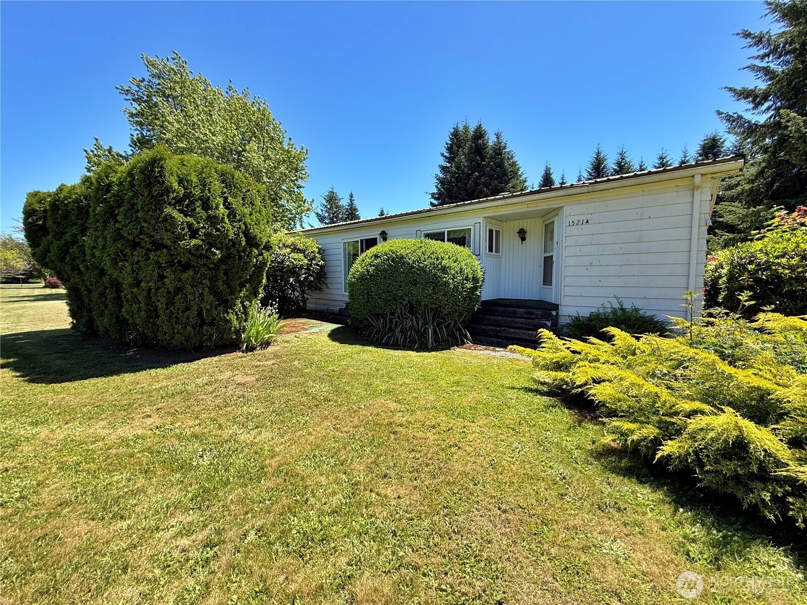 1521 Main Avenue A Property Photo 2