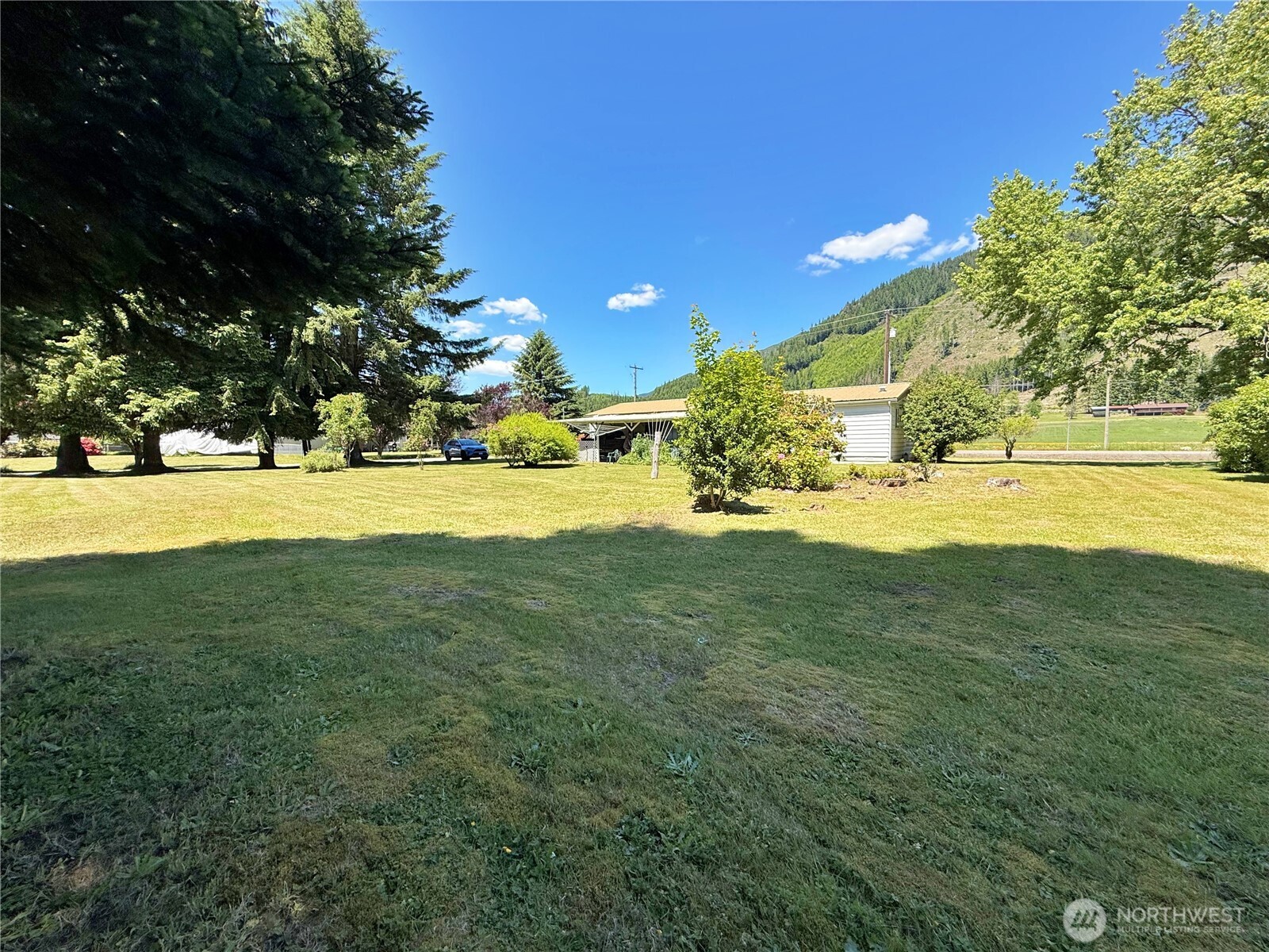 1521 Main Avenue A Property Photo 4