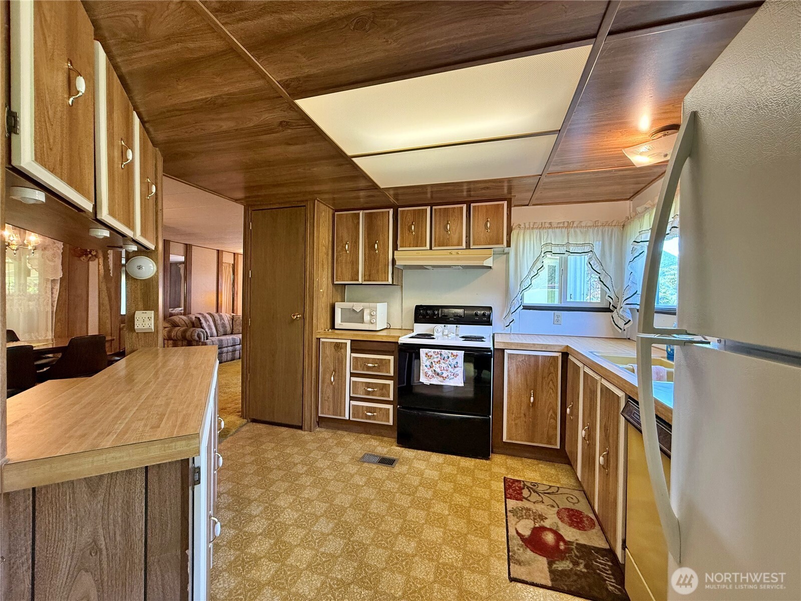 1521 Main Avenue A Property Photo 9