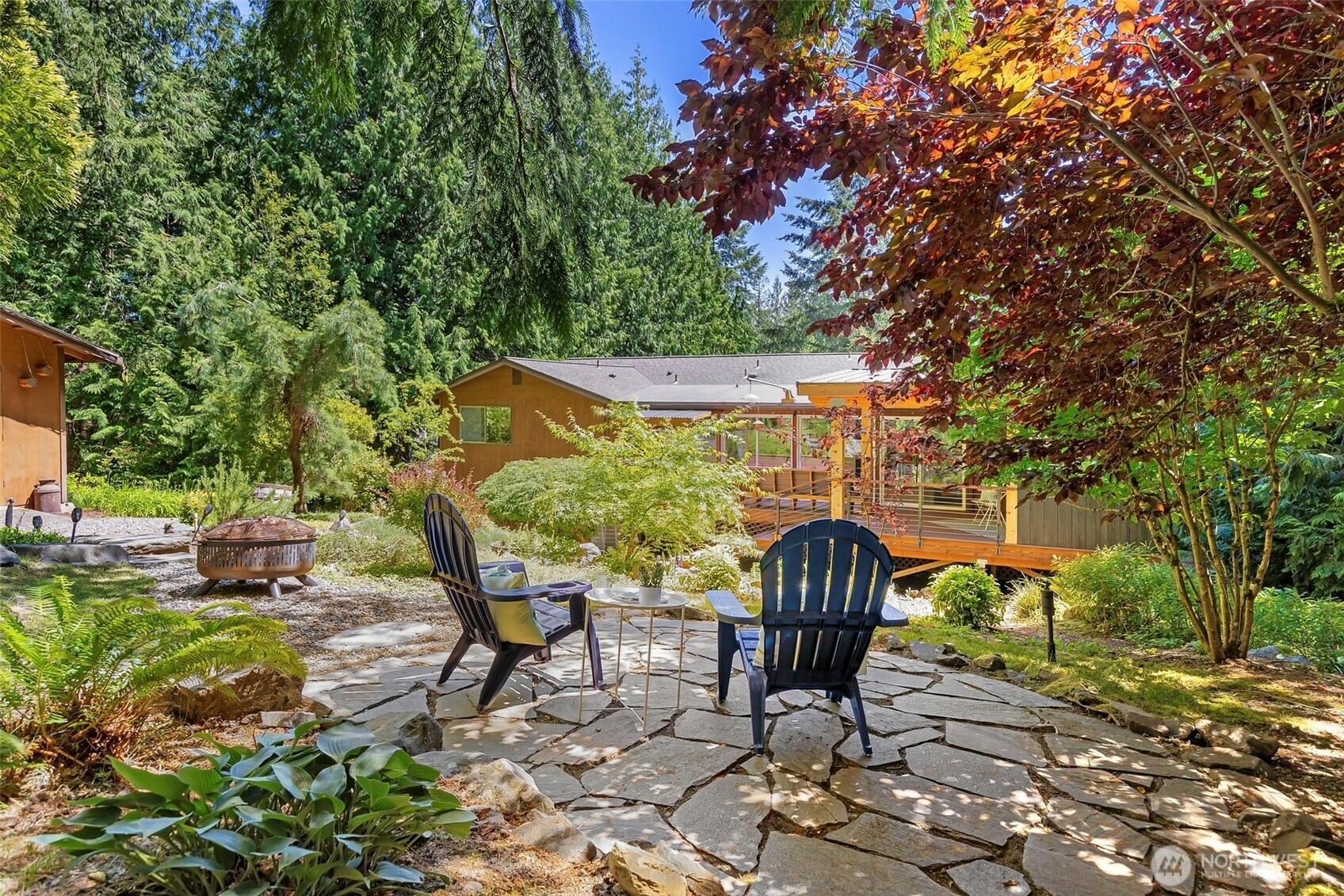 14203 Thomas Drive Property Photo 1